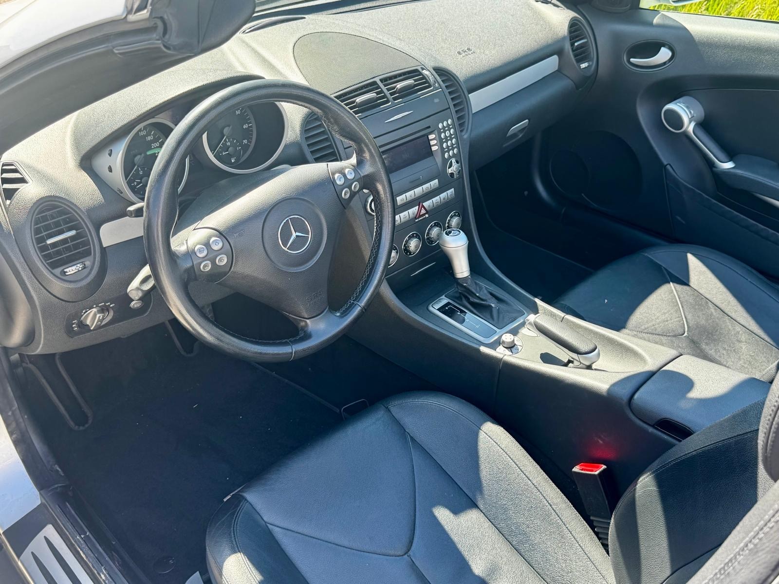 MERCEDES-BENZ SLK 200 Kompressor-image-9