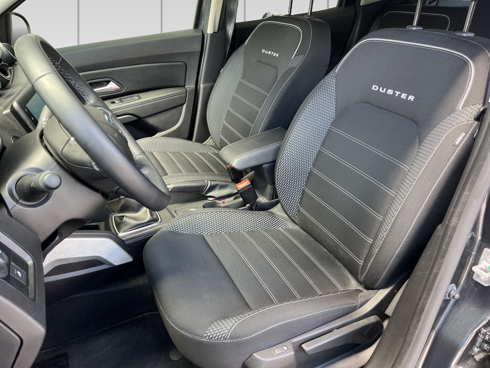 DACIA Duster TCe 150 Prestige EDC 4x2-image-5