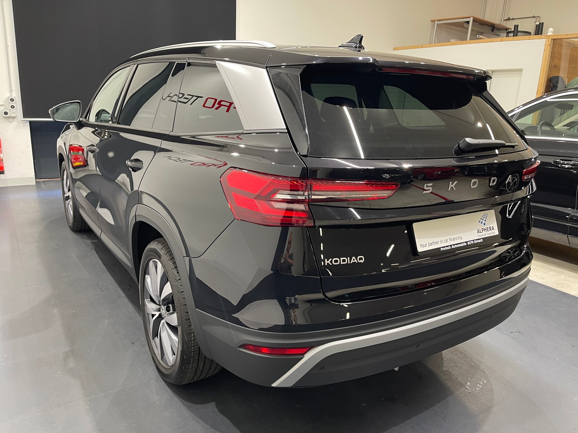SKODA Kodiaq 1.5 TSI mHEV Selection *7PLATZ*-image-5