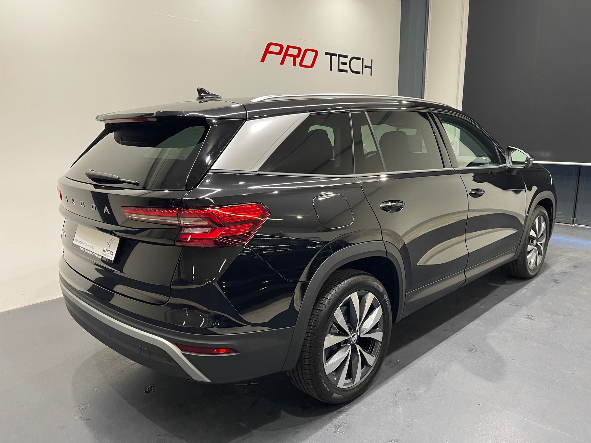 SKODA Kodiaq 1.5 TSI mHEV Selection *7PLATZ*-showroom-element-3