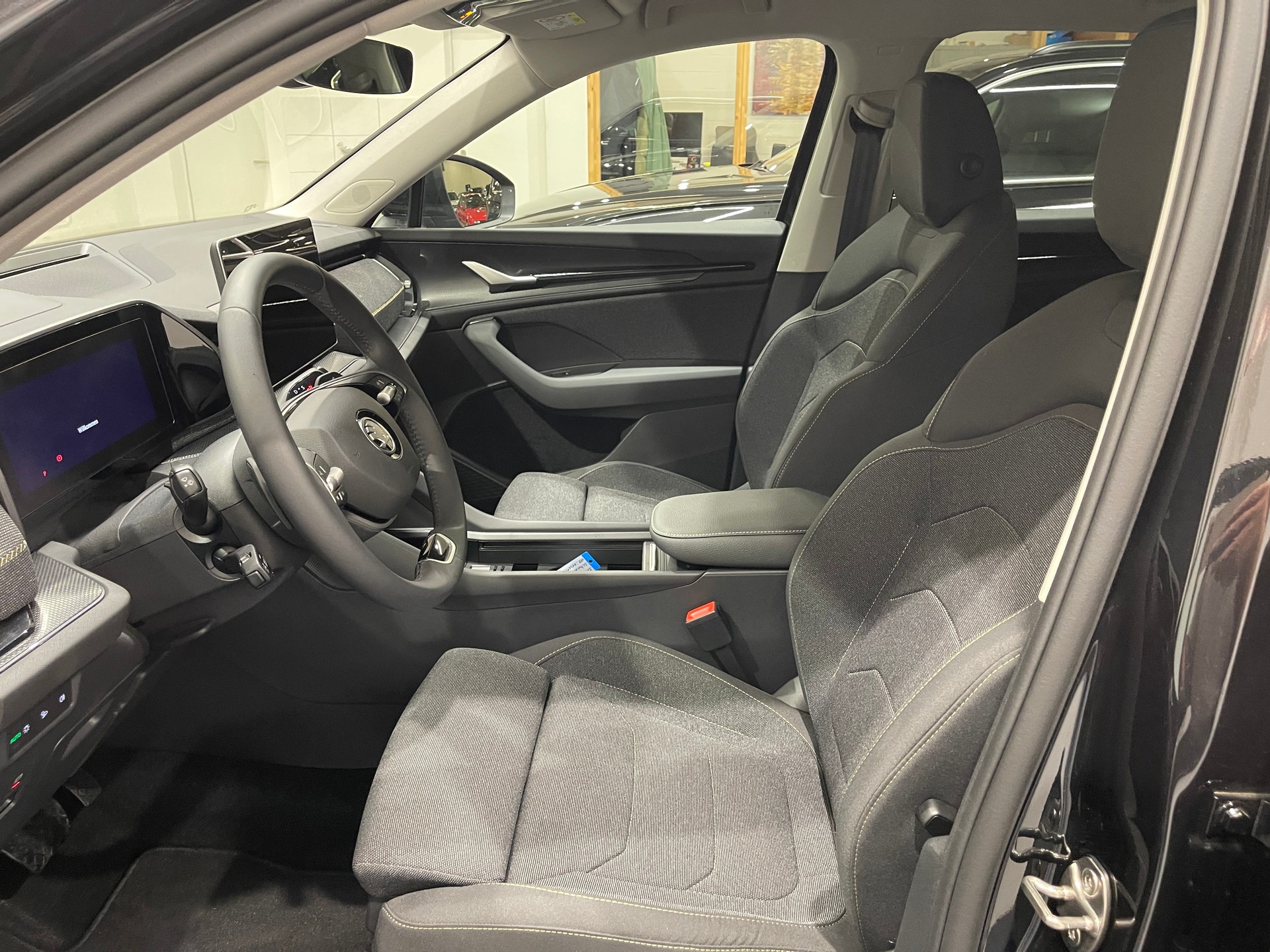 SKODA Kodiaq 1.5 TSI mHEV Selection *7PLATZ*-image-7
