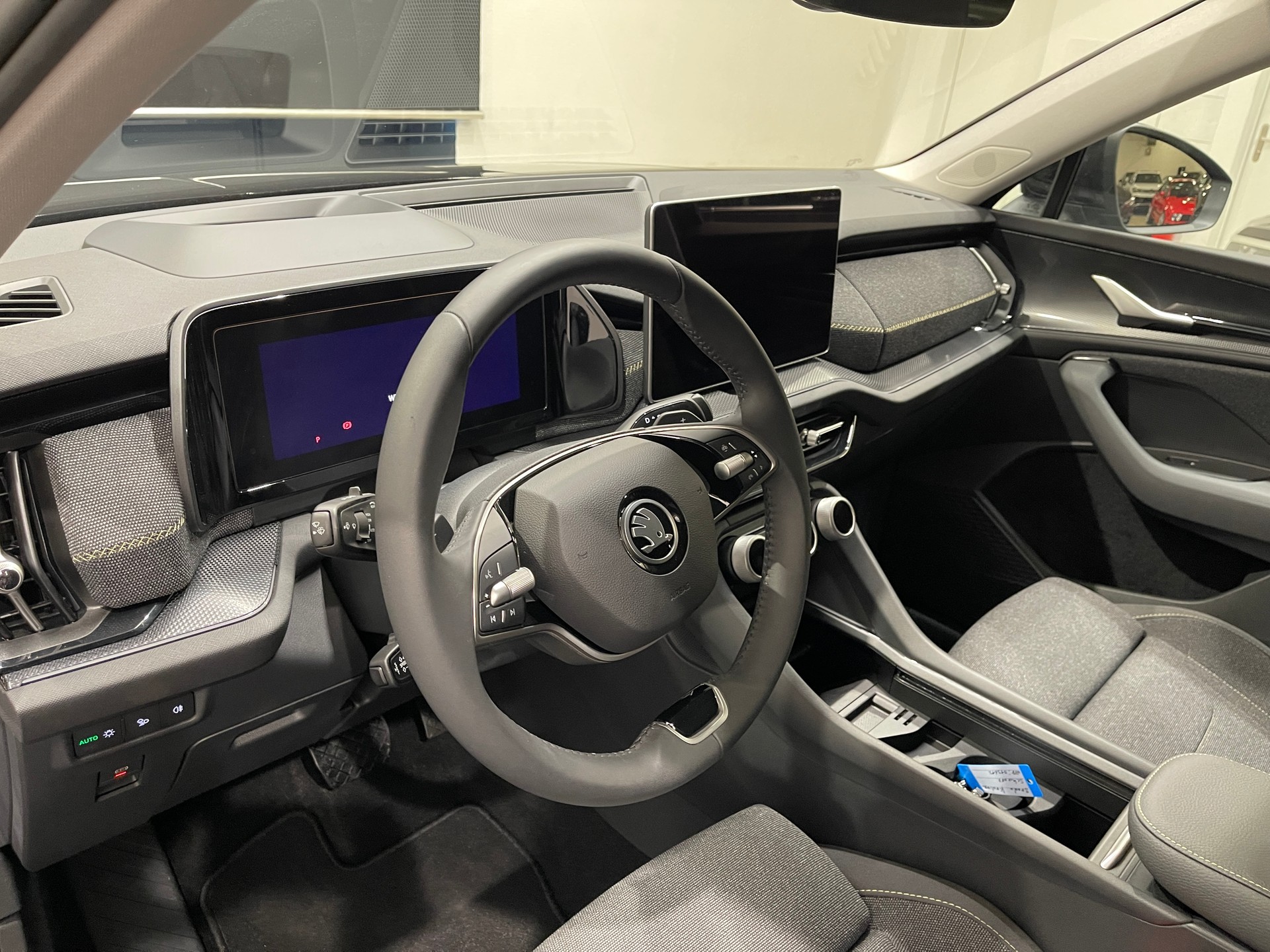 SKODA Kodiaq 1.5 TSI mHEV Selection *7PLATZ*-image-9