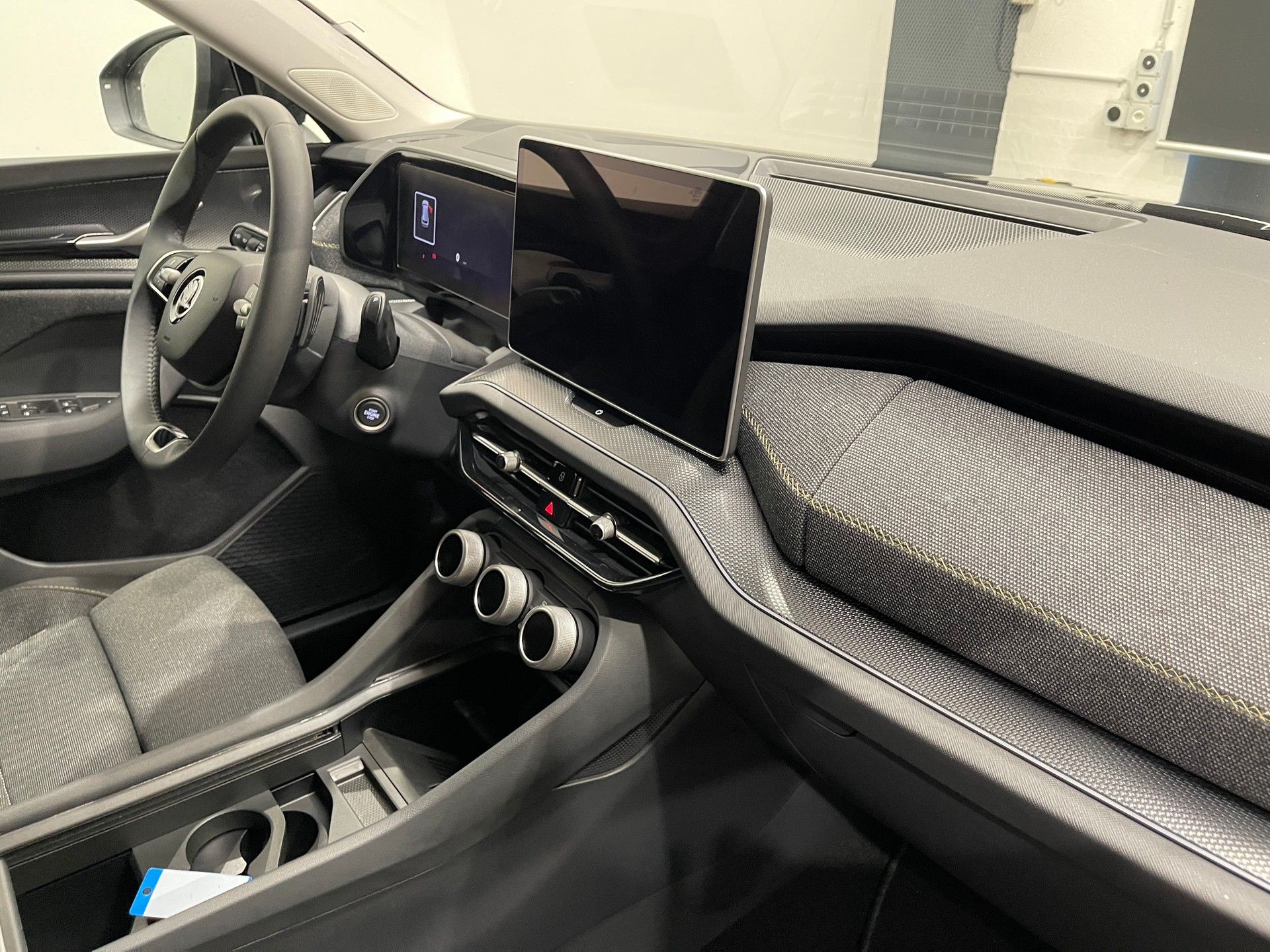 SKODA Kodiaq 1.5 TSI mHEV Selection *7PLATZ*-image-18