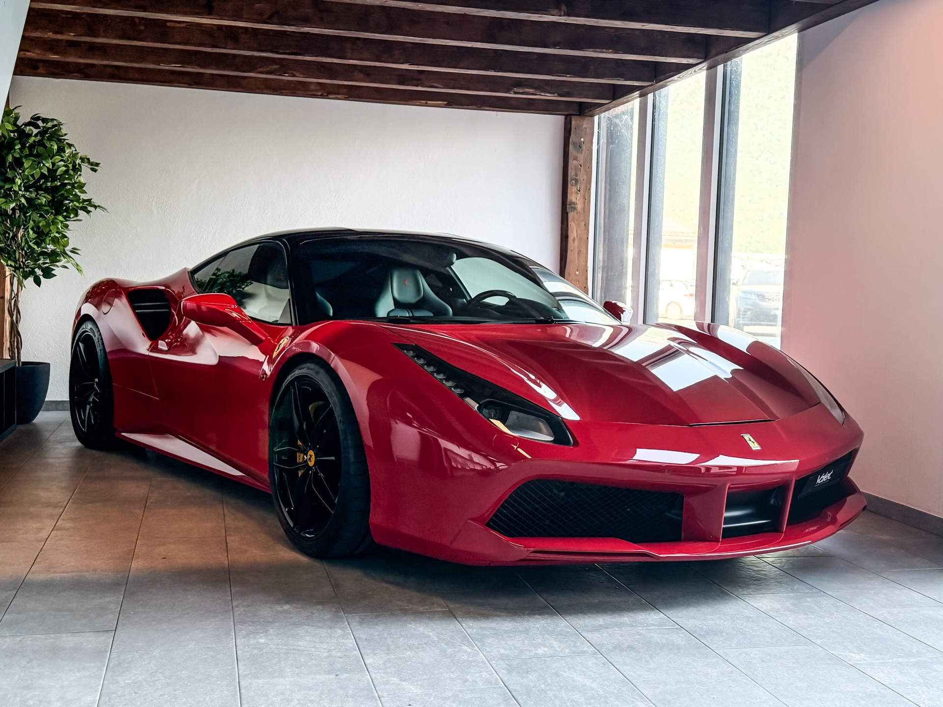 FERRARI 488 GTB 3.9 V8-image-1