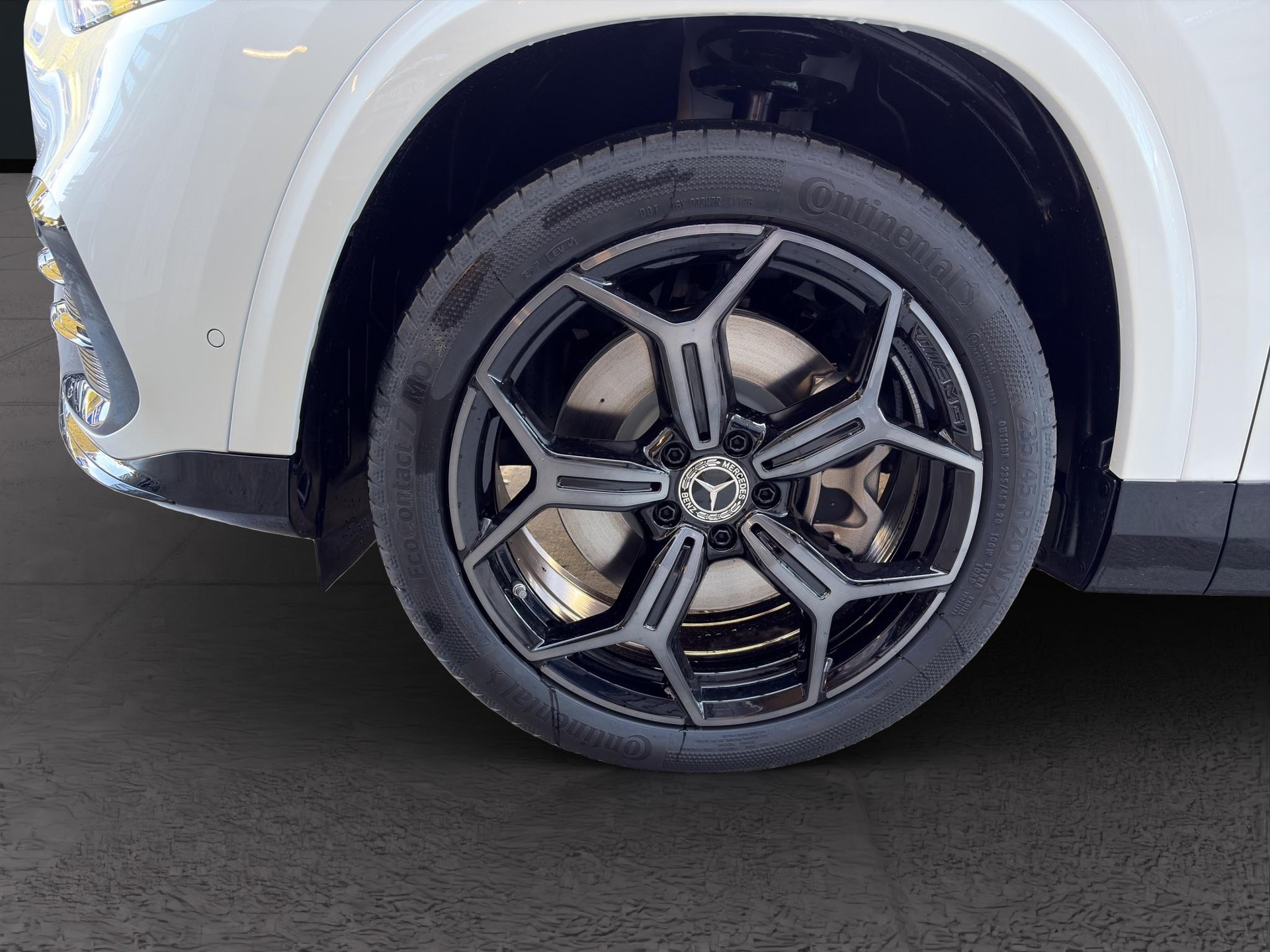 MERCEDES-BENZ GLB 350 4matic-image-5