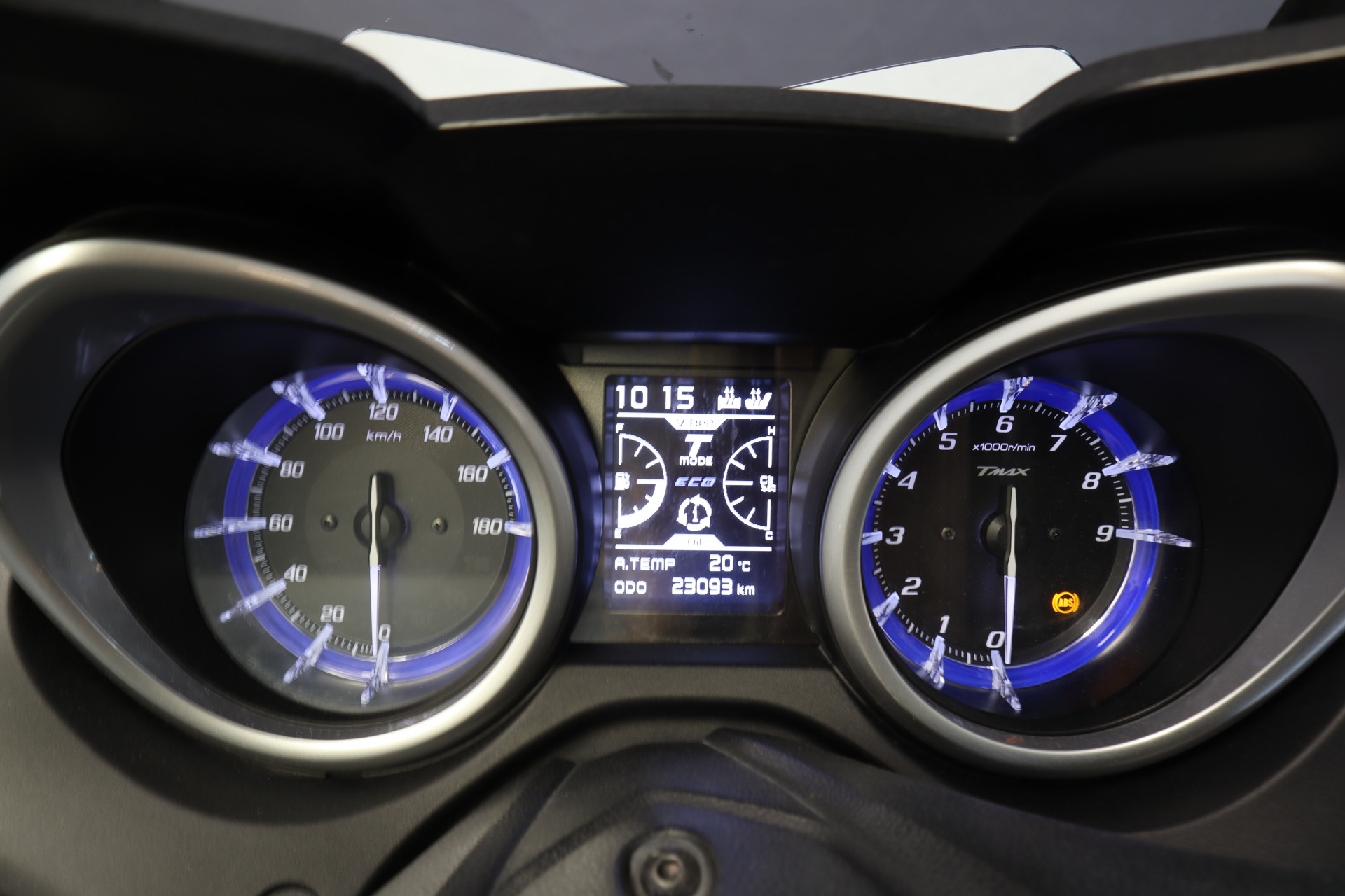YAMAHA TMax 530 DX-image-4
