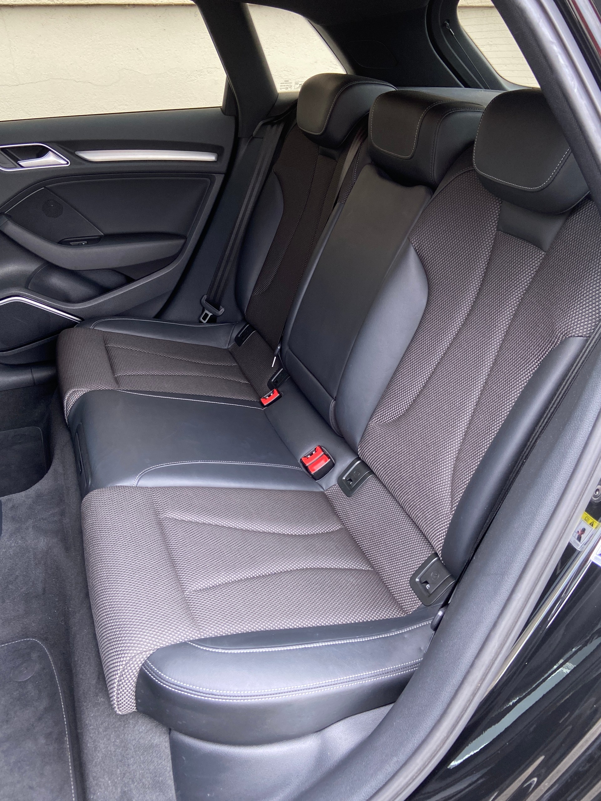 AUDI A3 Sportback 40 TFSI Sport quattro S-Line S-tronic-image-7