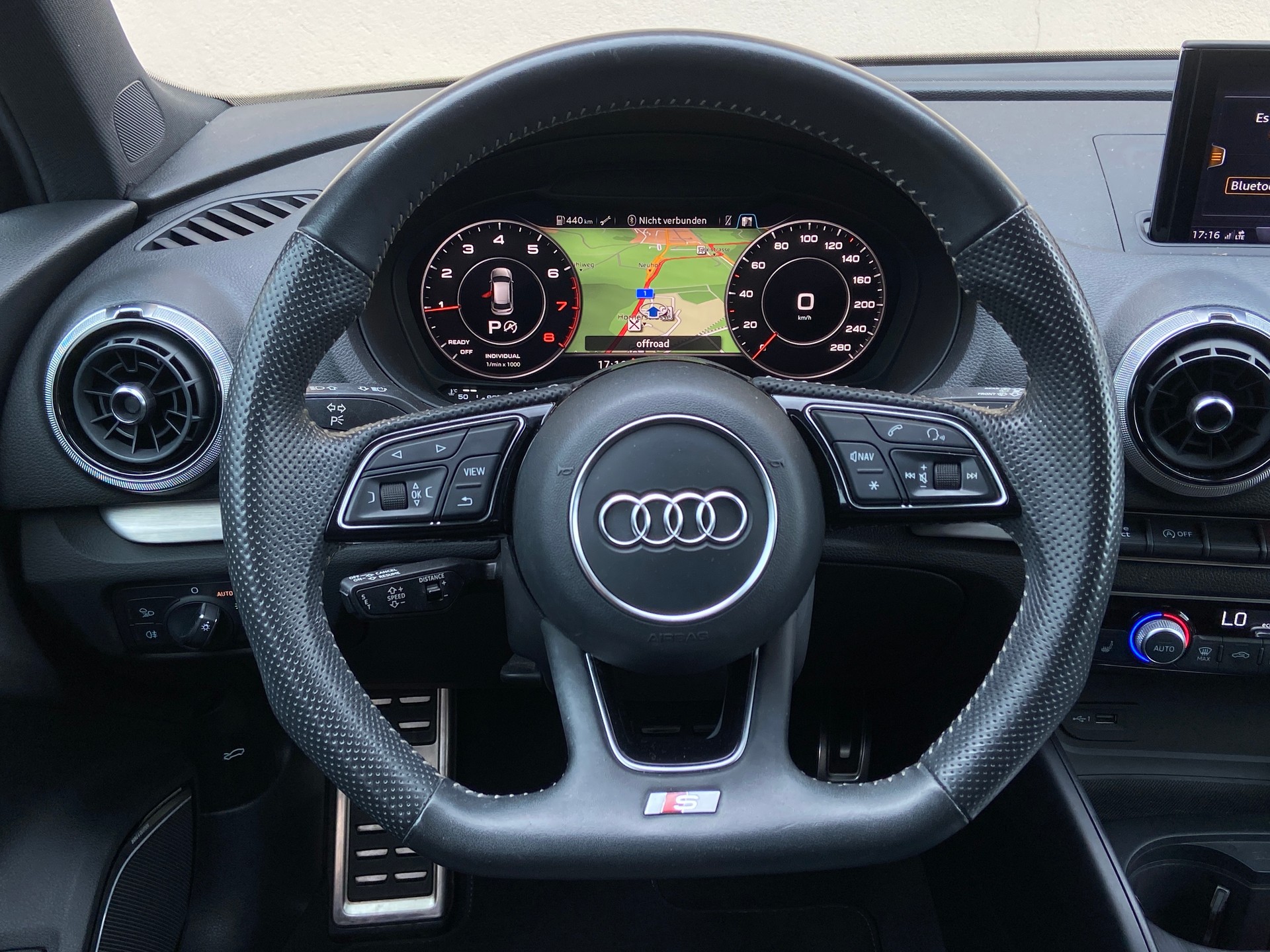 AUDI A3 Sportback 40 TFSI Sport quattro S-Line S-tronic-image-8