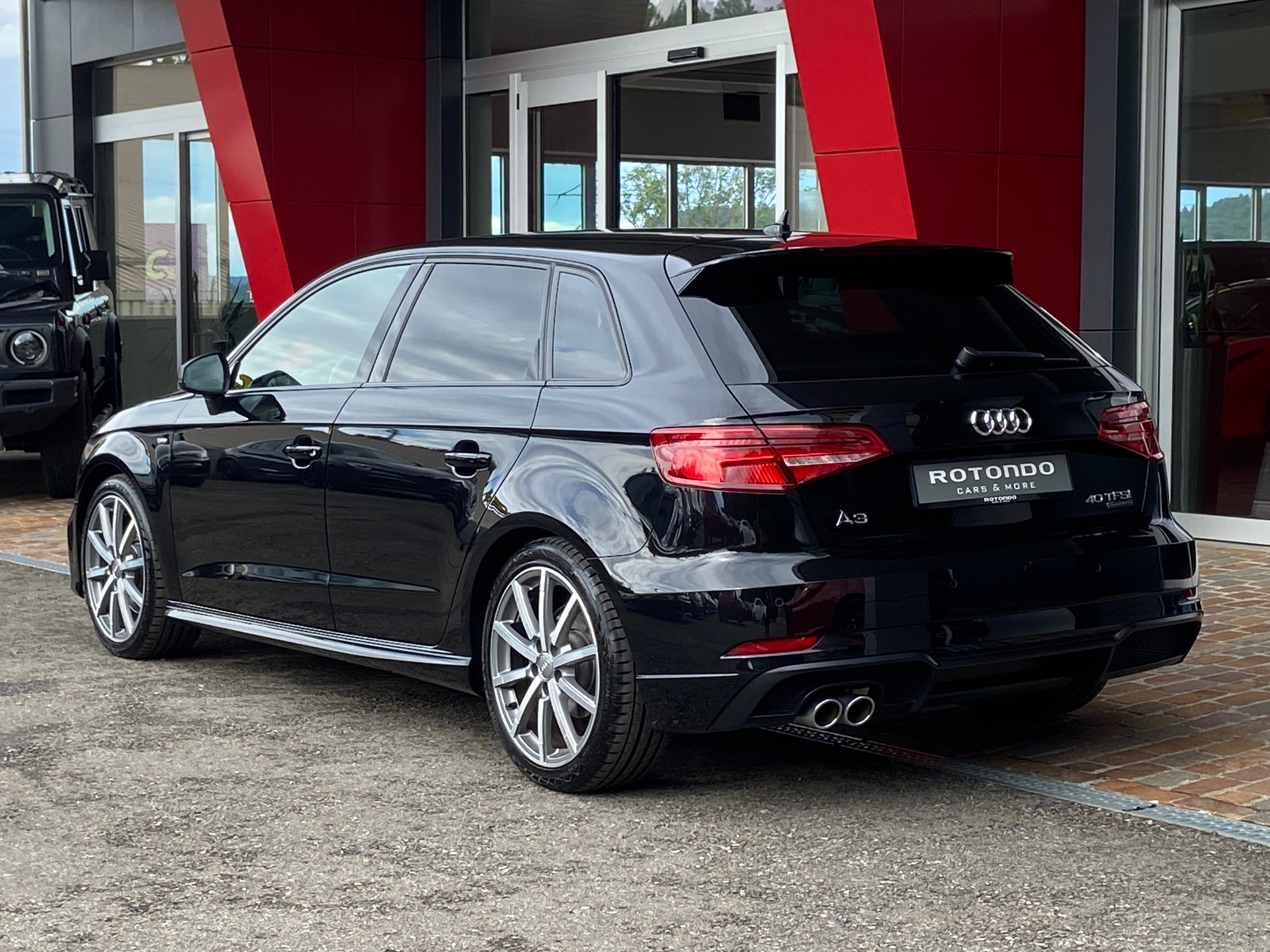 AUDI A3 Sportback 40 TFSI Sport quattro S-Line S-tronic-image-16