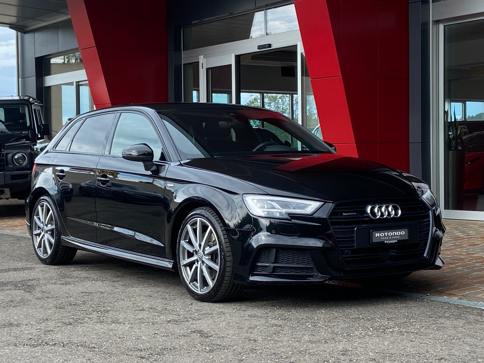 AUDI A3 Sportback 40 TFSI Sport quattro S-Line S-tronic-image-14