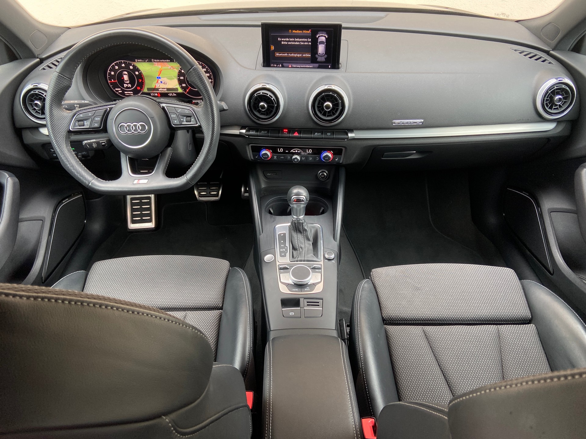 AUDI A3 Sportback 40 TFSI Sport quattro S-Line S-tronic-image-4