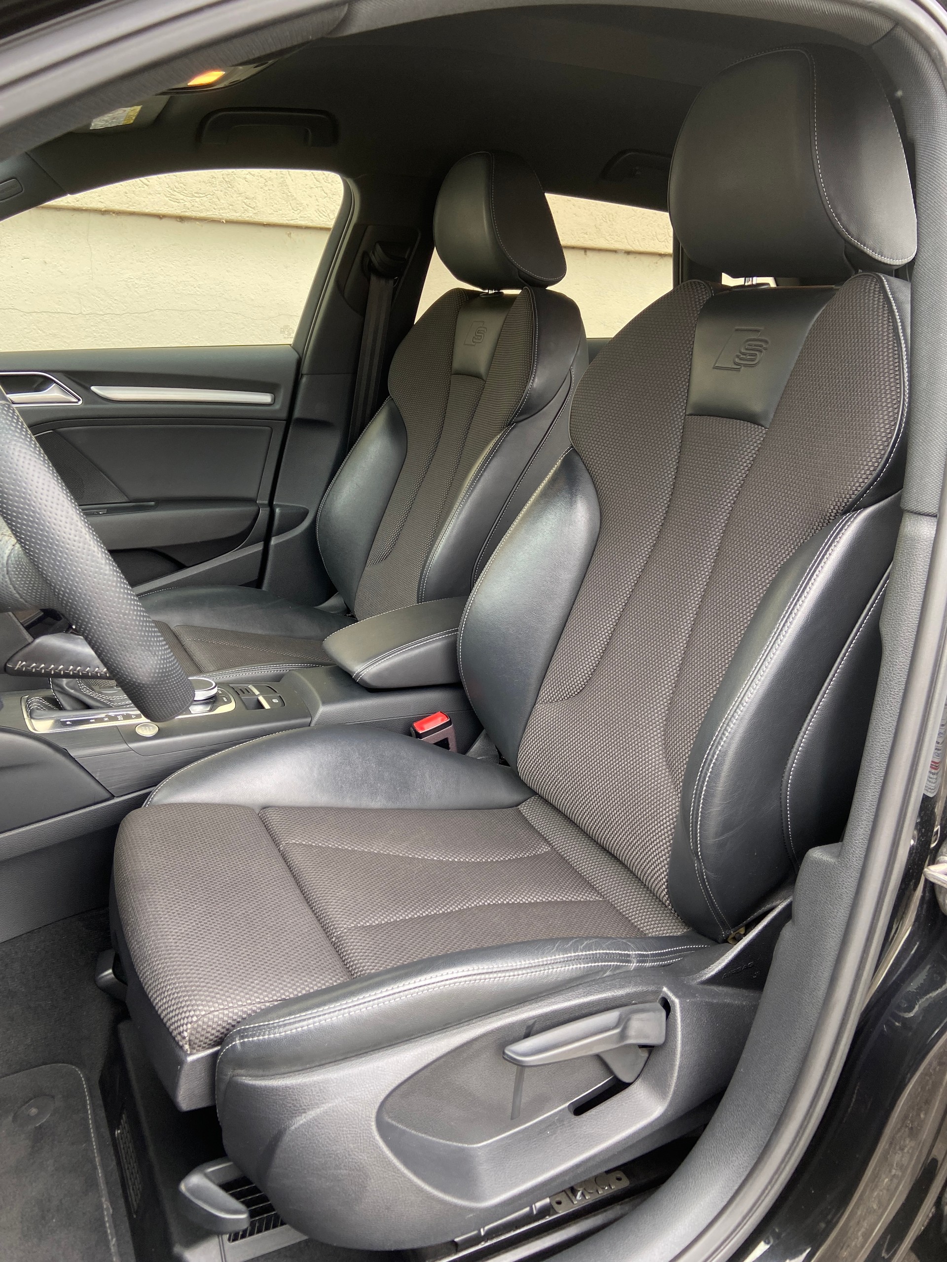 AUDI A3 Sportback 40 TFSI Sport quattro S-Line S-tronic-image-6
