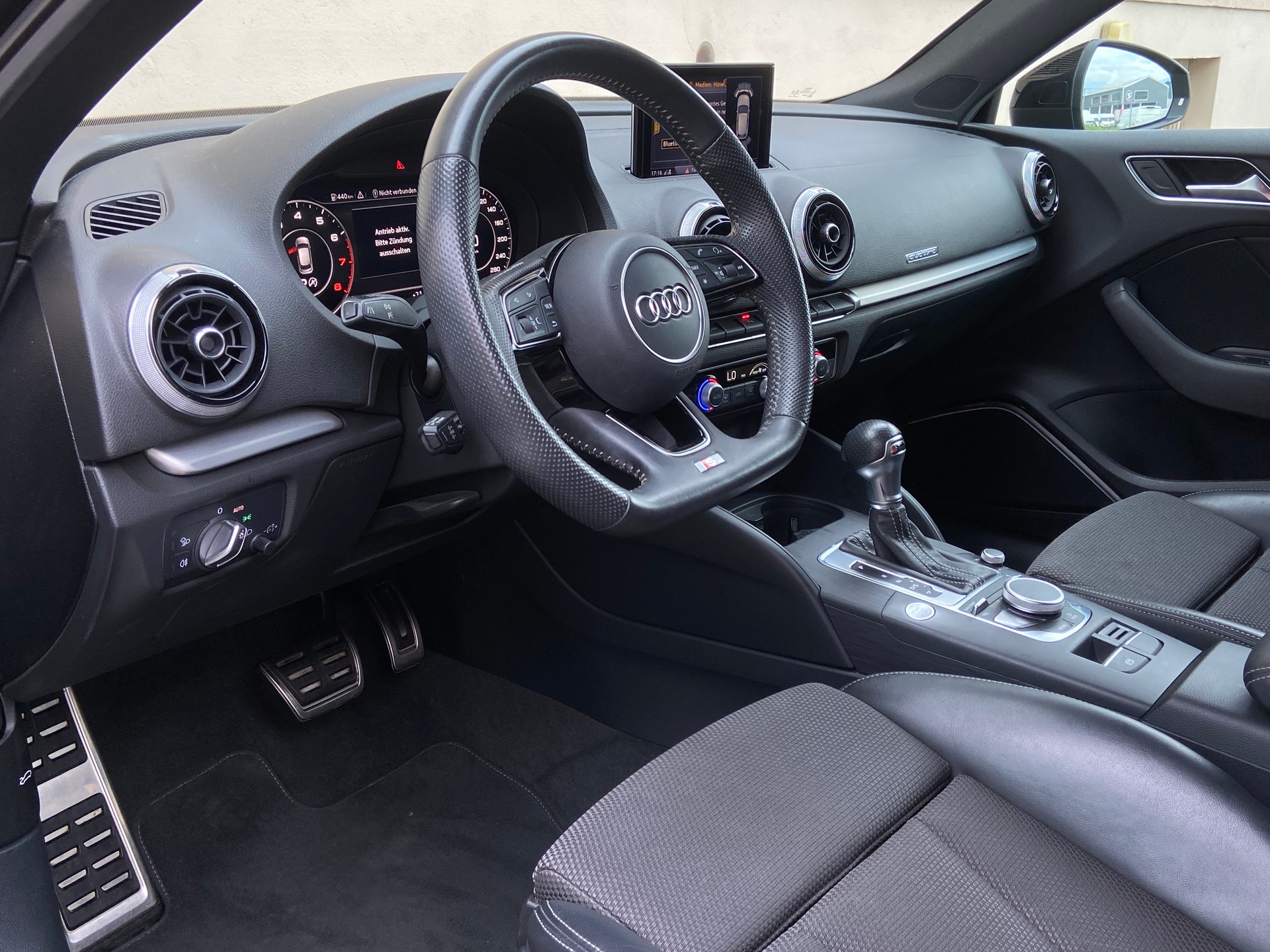 AUDI A3 Sportback 40 TFSI Sport quattro S-Line S-tronic-image-5