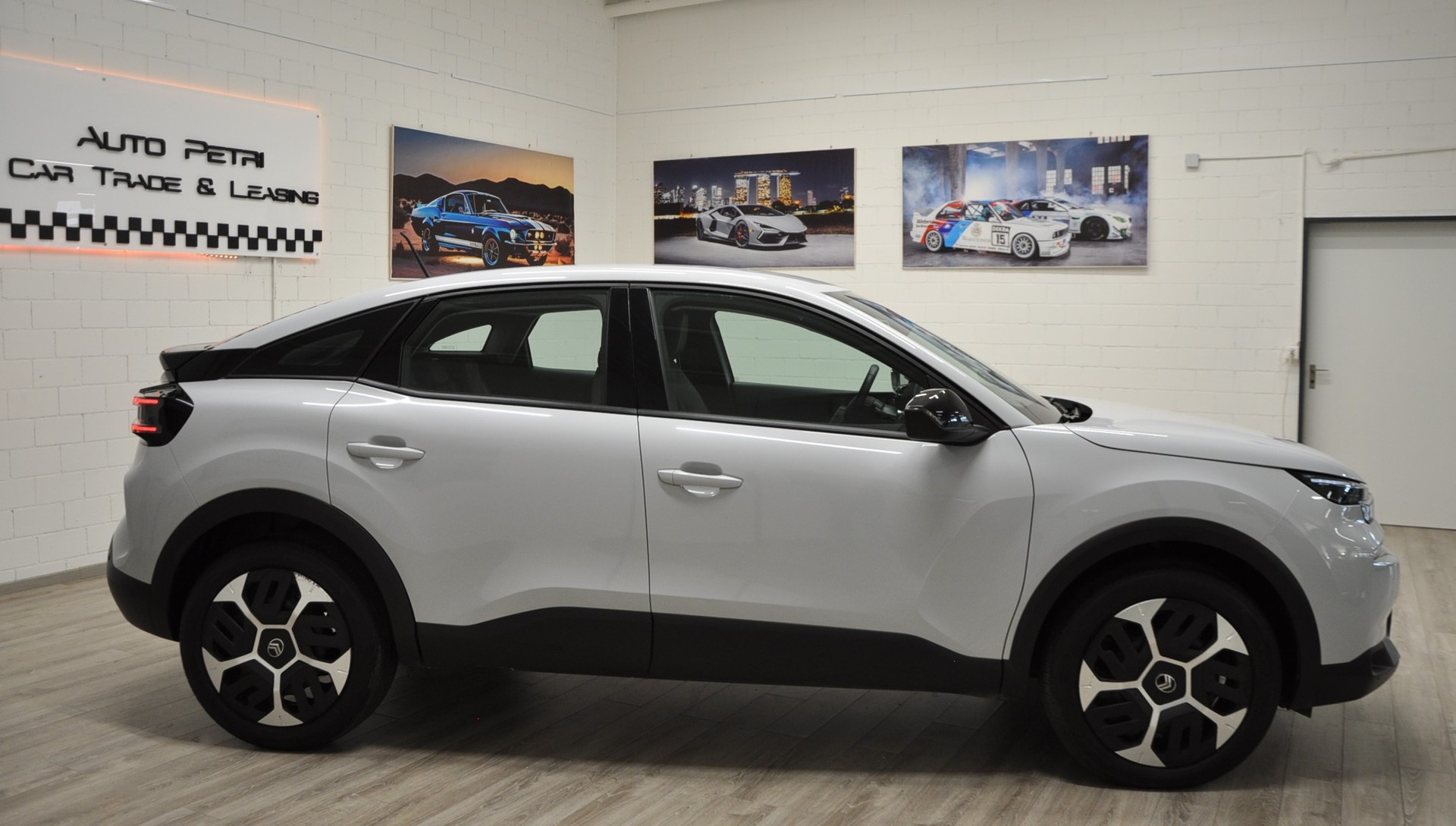 CITROEN C4 1.2 130 Plus EAT8-image-4