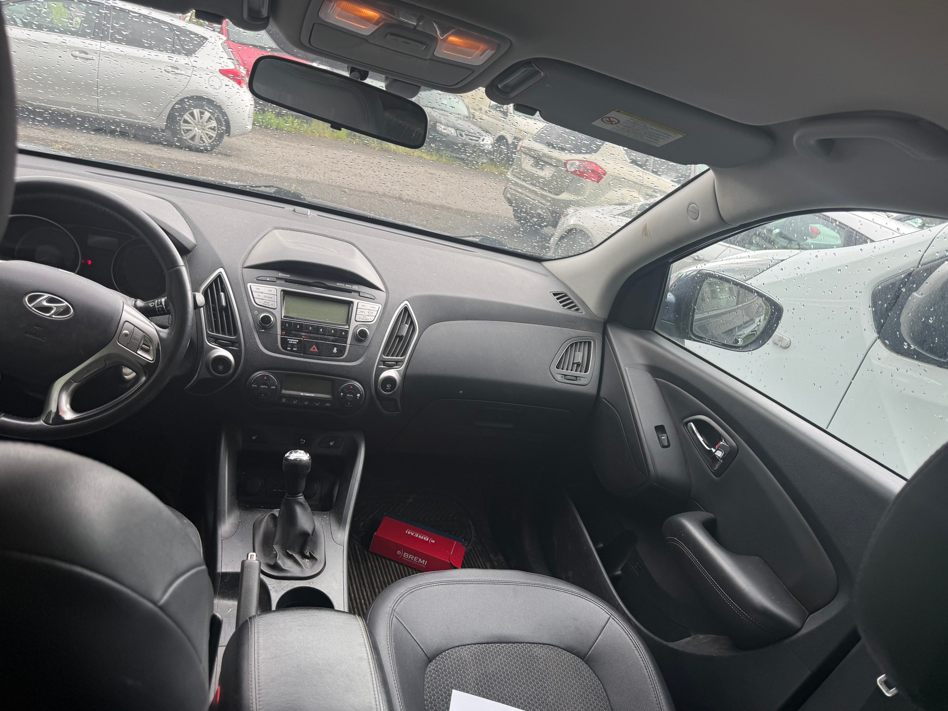 HYUNDAI iX 35 2.0 Premium 4WD-image-6