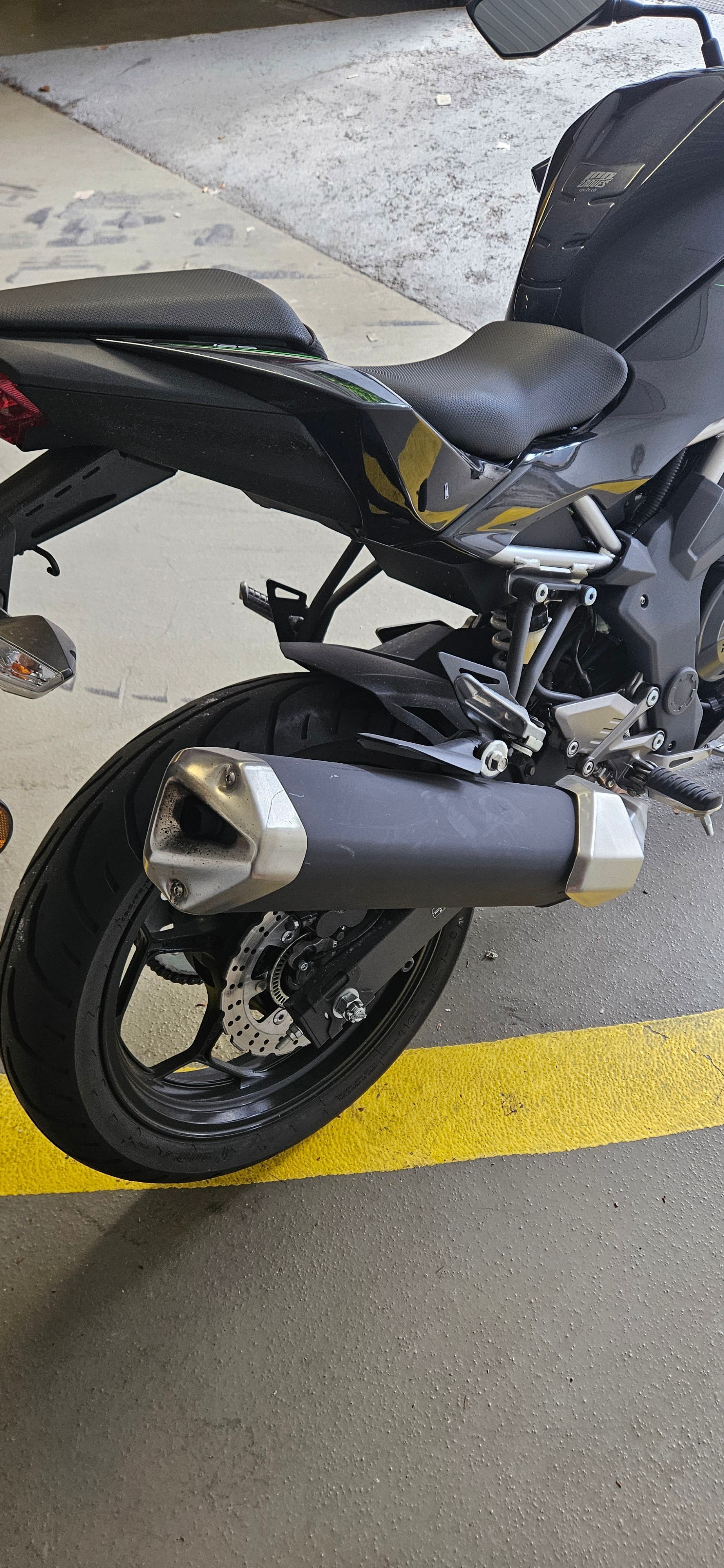 KAWASAKI Z 125-image-6