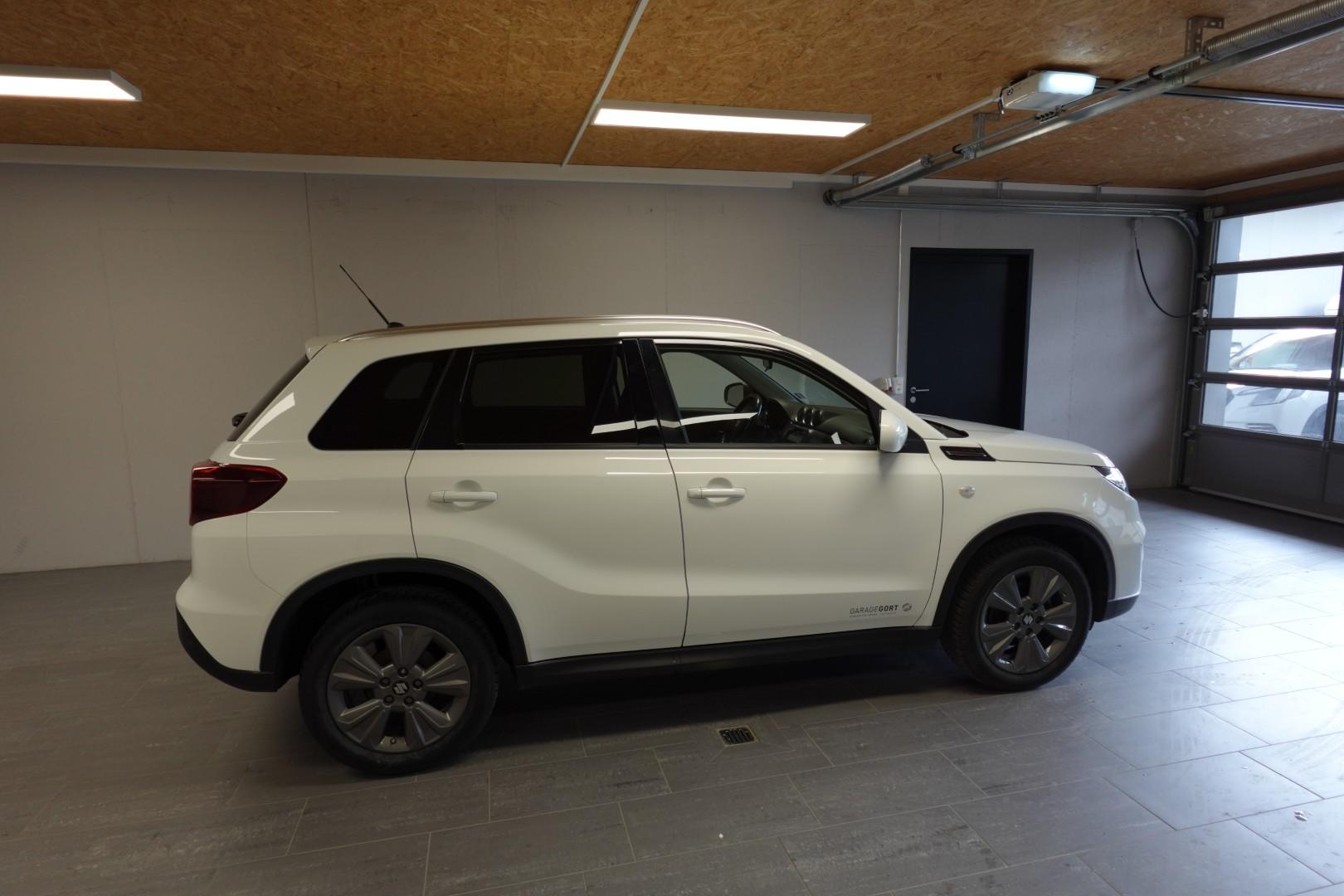 SUZUKI Vitara 1.4B T Compact+ Hybrid 4x4-image-6