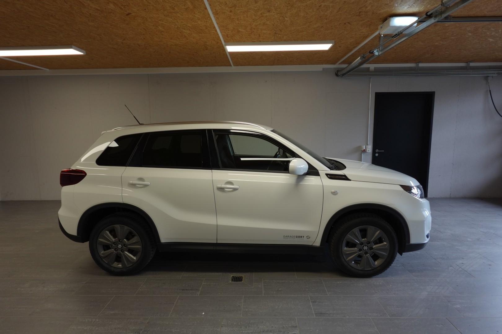 SUZUKI Vitara 1.4B T Compact+ Hybrid 4x4-image-5