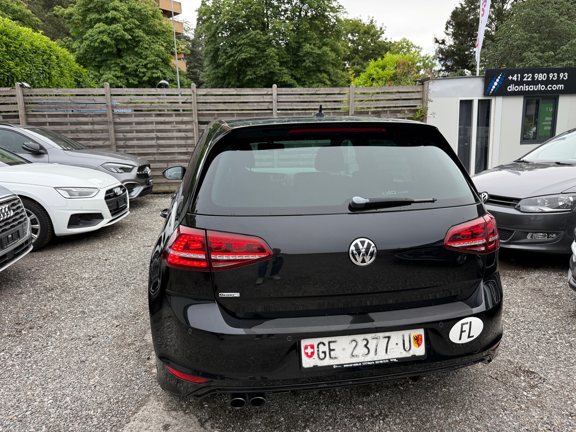 VW Golf 1.4 TSI Cup R-Line-showroom-element-3
