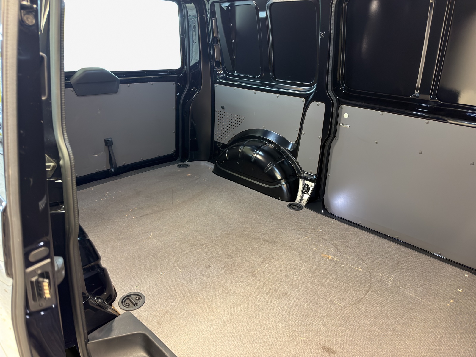 VW T6.1 2.0 TDI DSG-image-13