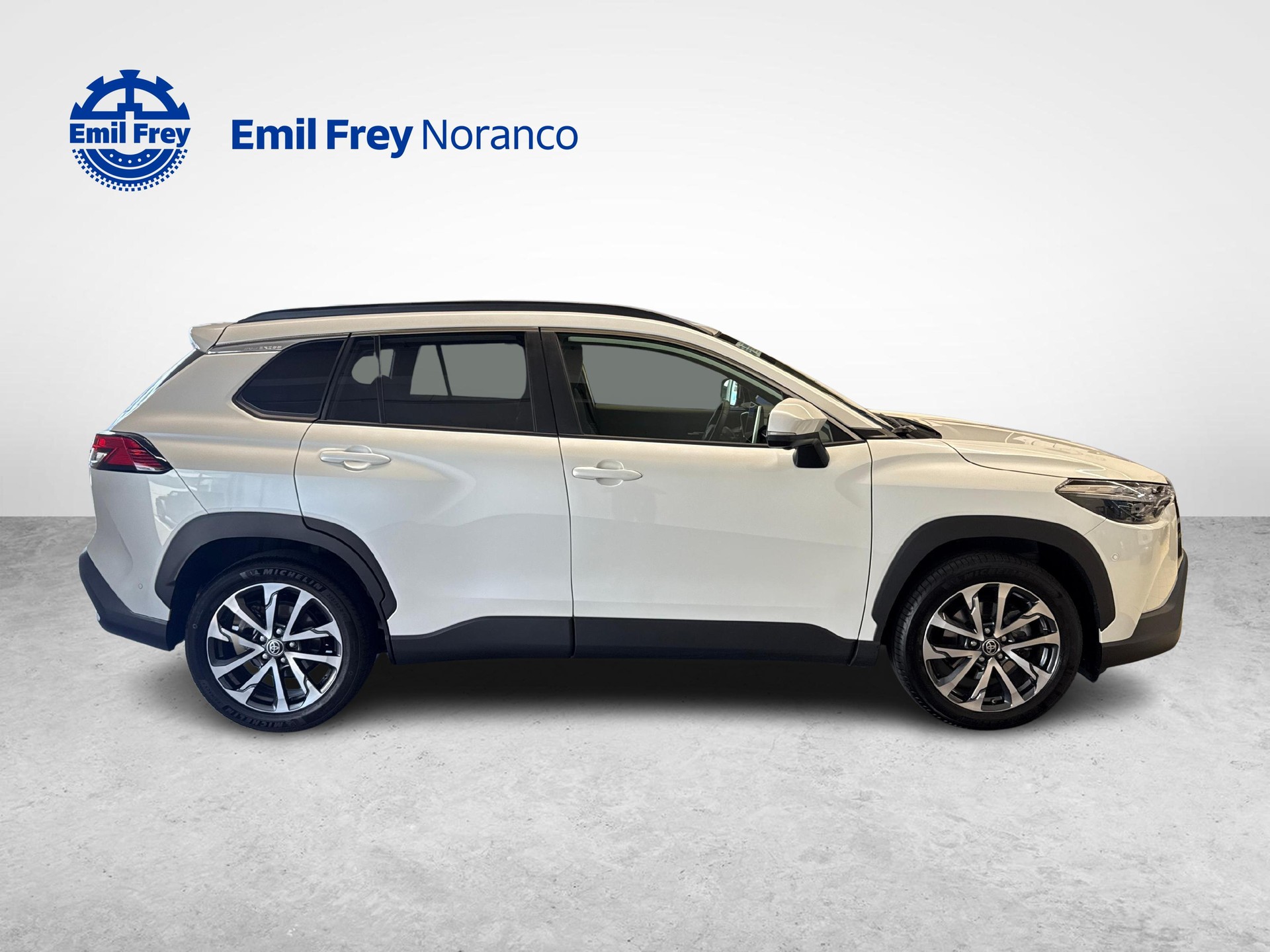 TOYOTA Corolla Cross 2.0 HSD Premium AWD-i + Gancio traino amovibile e Ruote invernali incluse-image-5