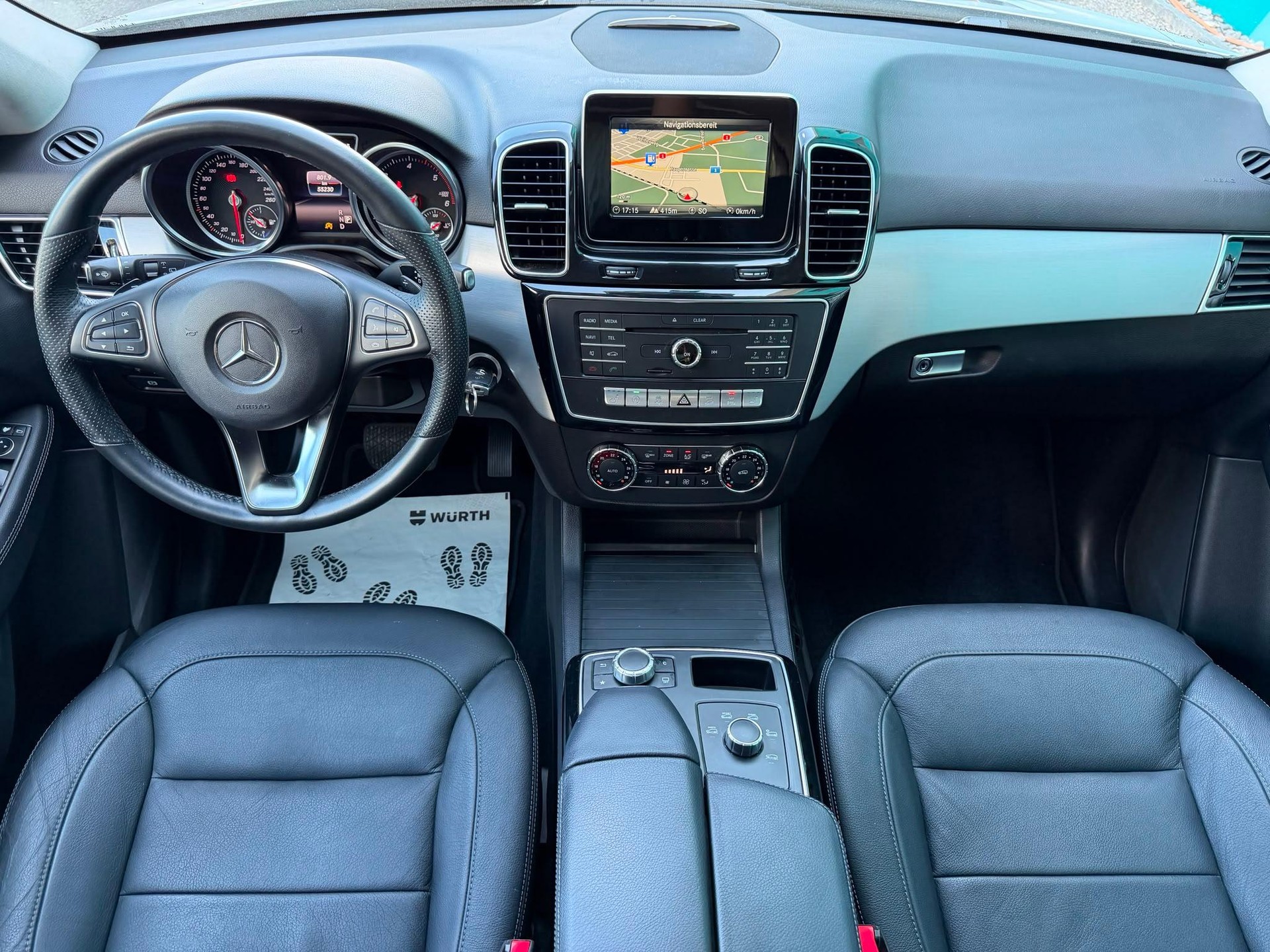 MERCEDES-BENZ GLE 250 d-image-9