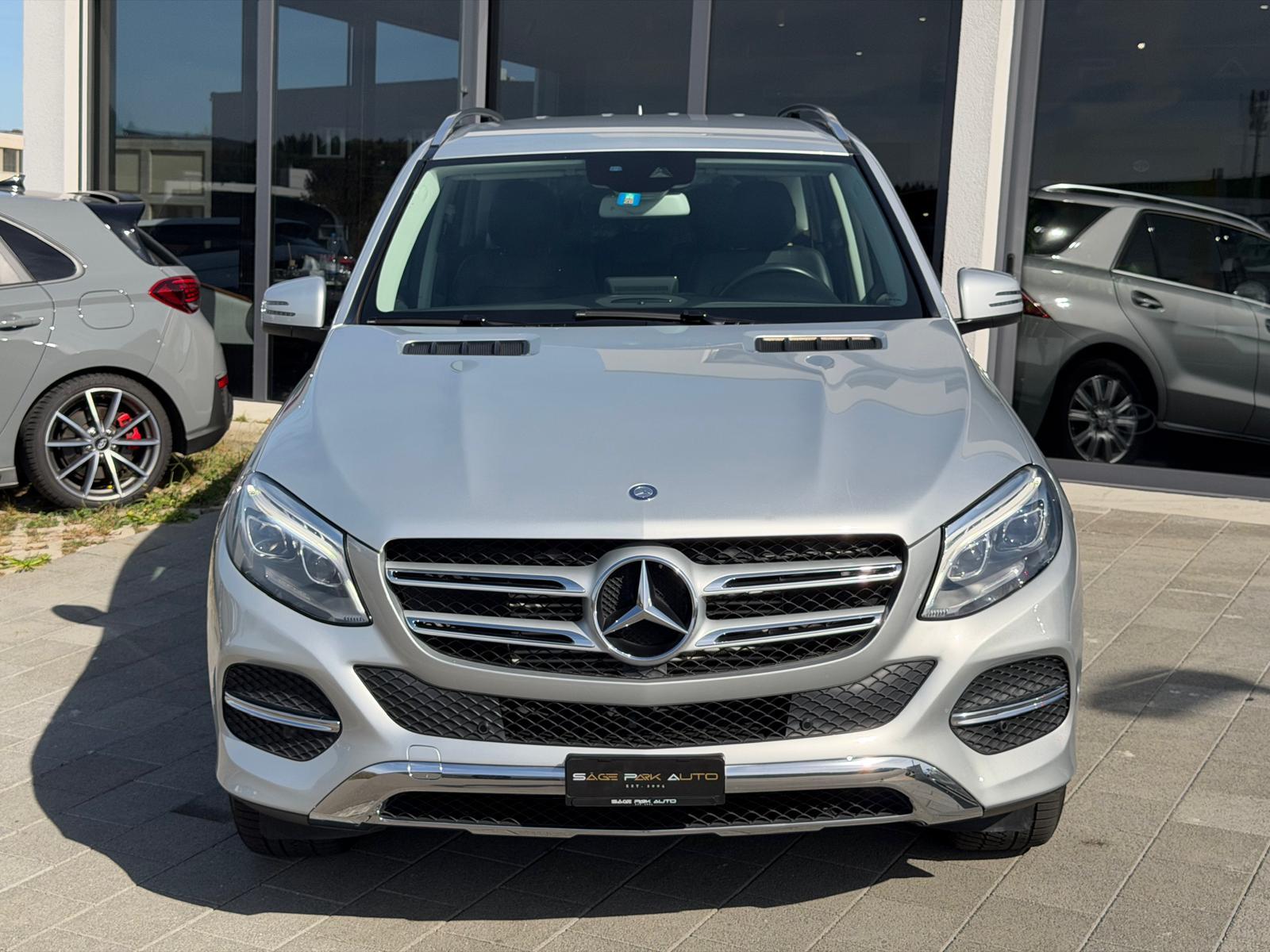 MERCEDES-BENZ GLE 250 d-showroom-element-2