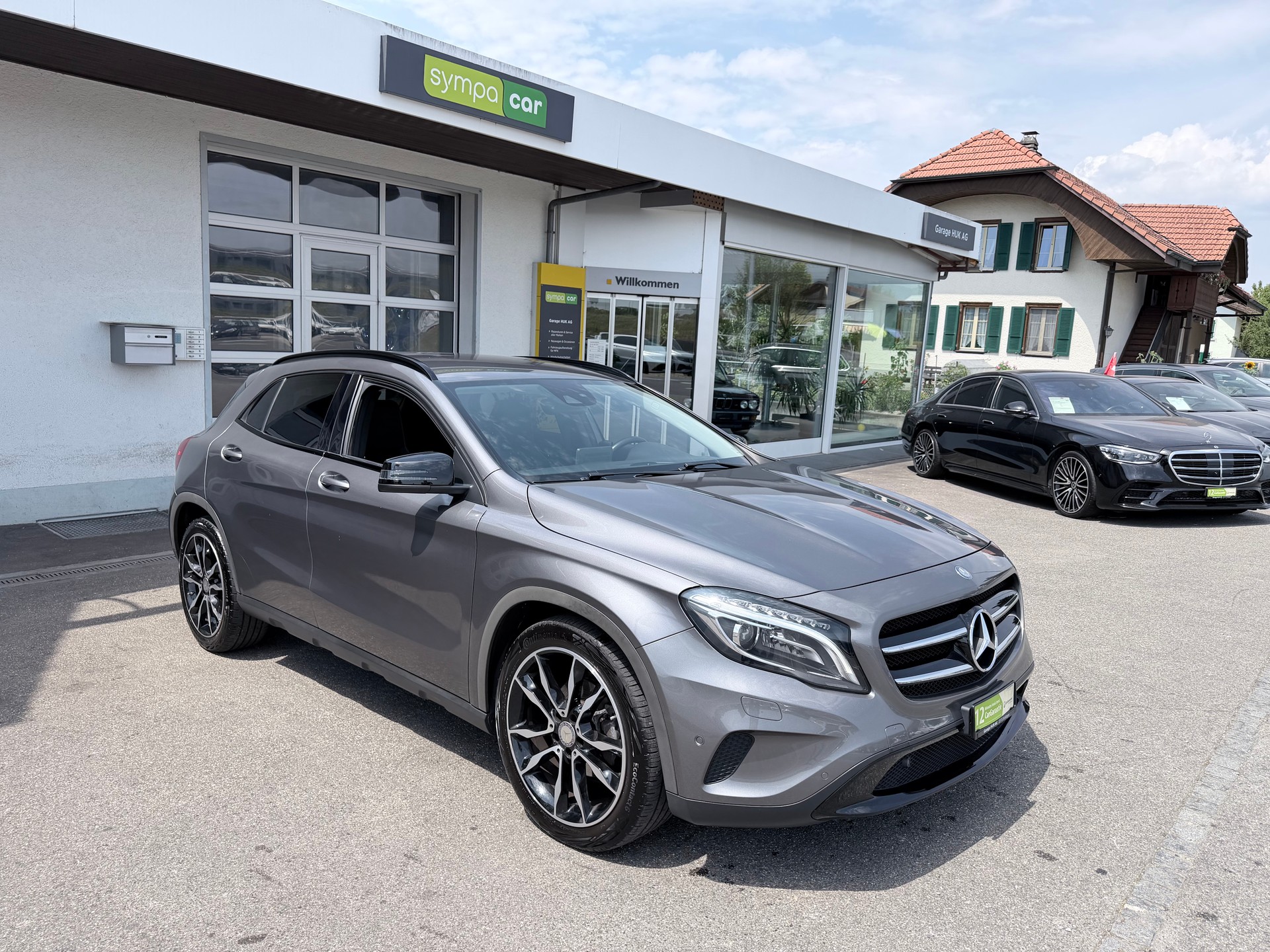 MERCEDES-BENZ GLA 200 Night Star 7G-DCT+++FRISCH AB MFK+++
