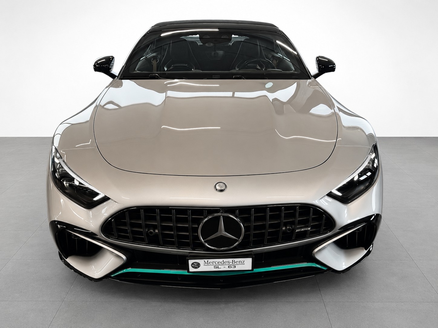 MERCEDES-BENZ AMG SL 63 4M Speedshift MCT Limitiertes Modell – weltweit nur 100 Einheiten-showroom-element-1