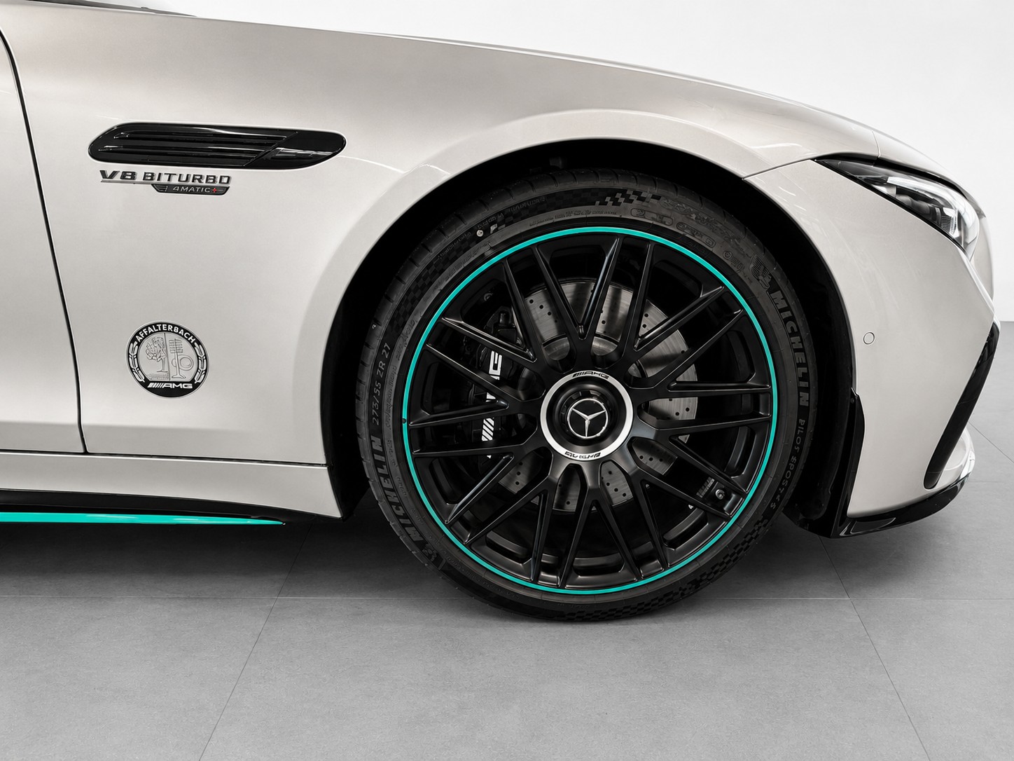 MERCEDES-BENZ AMG SL 63 4M Speedshift MCT Limitiertes Modell – weltweit nur 100 Einheiten-image-15