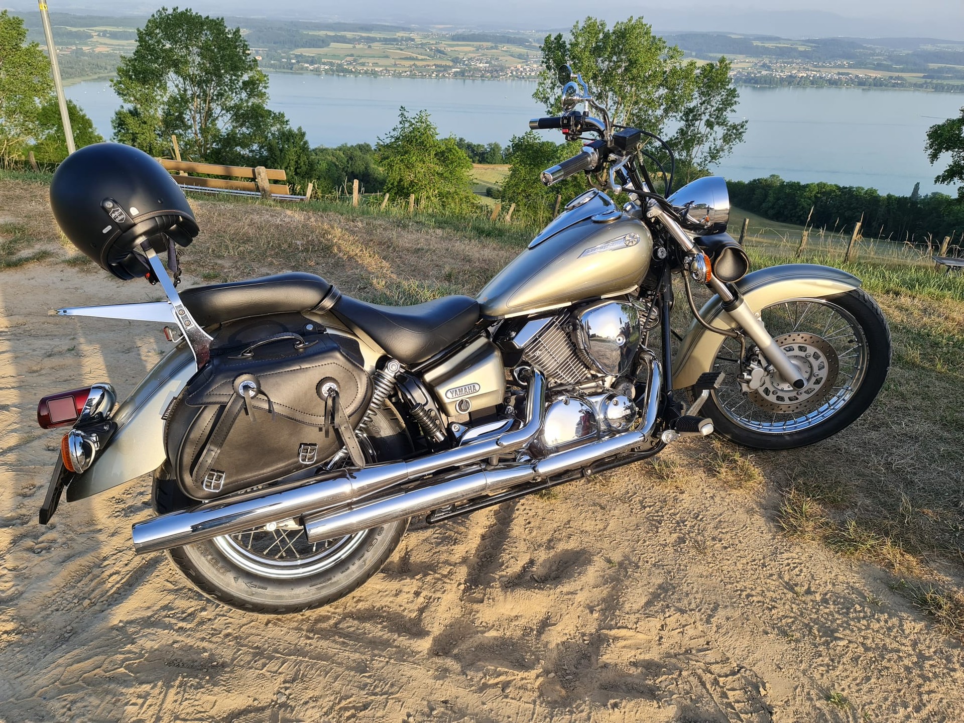YAMAHA XVS 125 Drag Star-image-1
