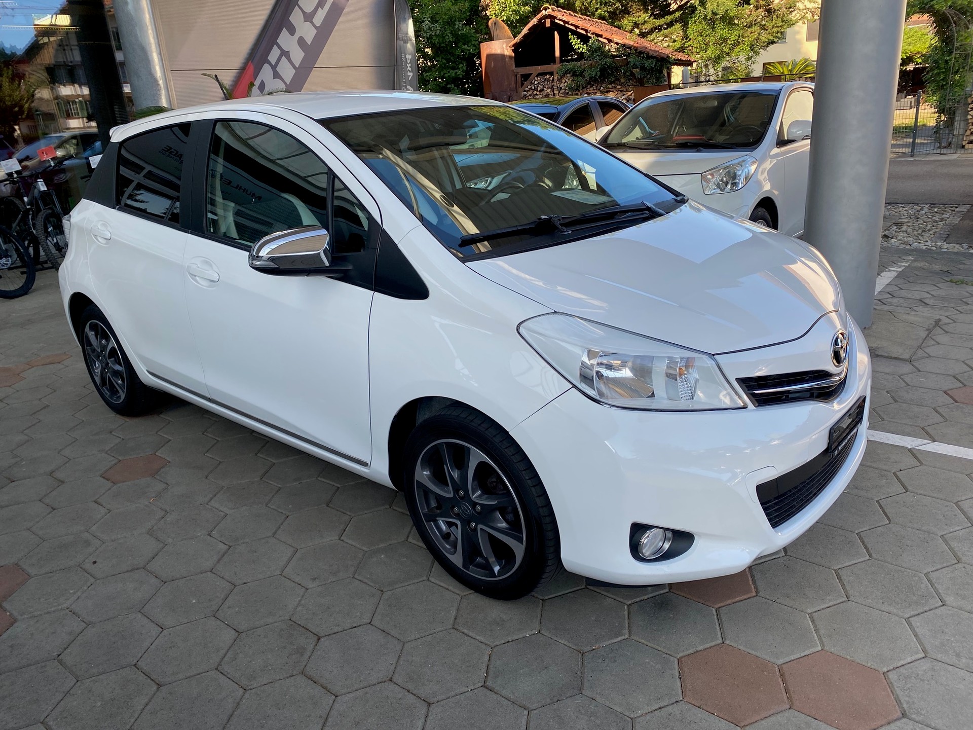 TOYOTA Yaris 1.33 Trend