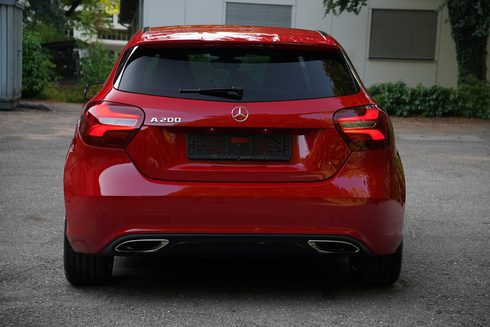 MERCEDES-BENZ A 200 Urban 7G-DCT-showroom-element-3