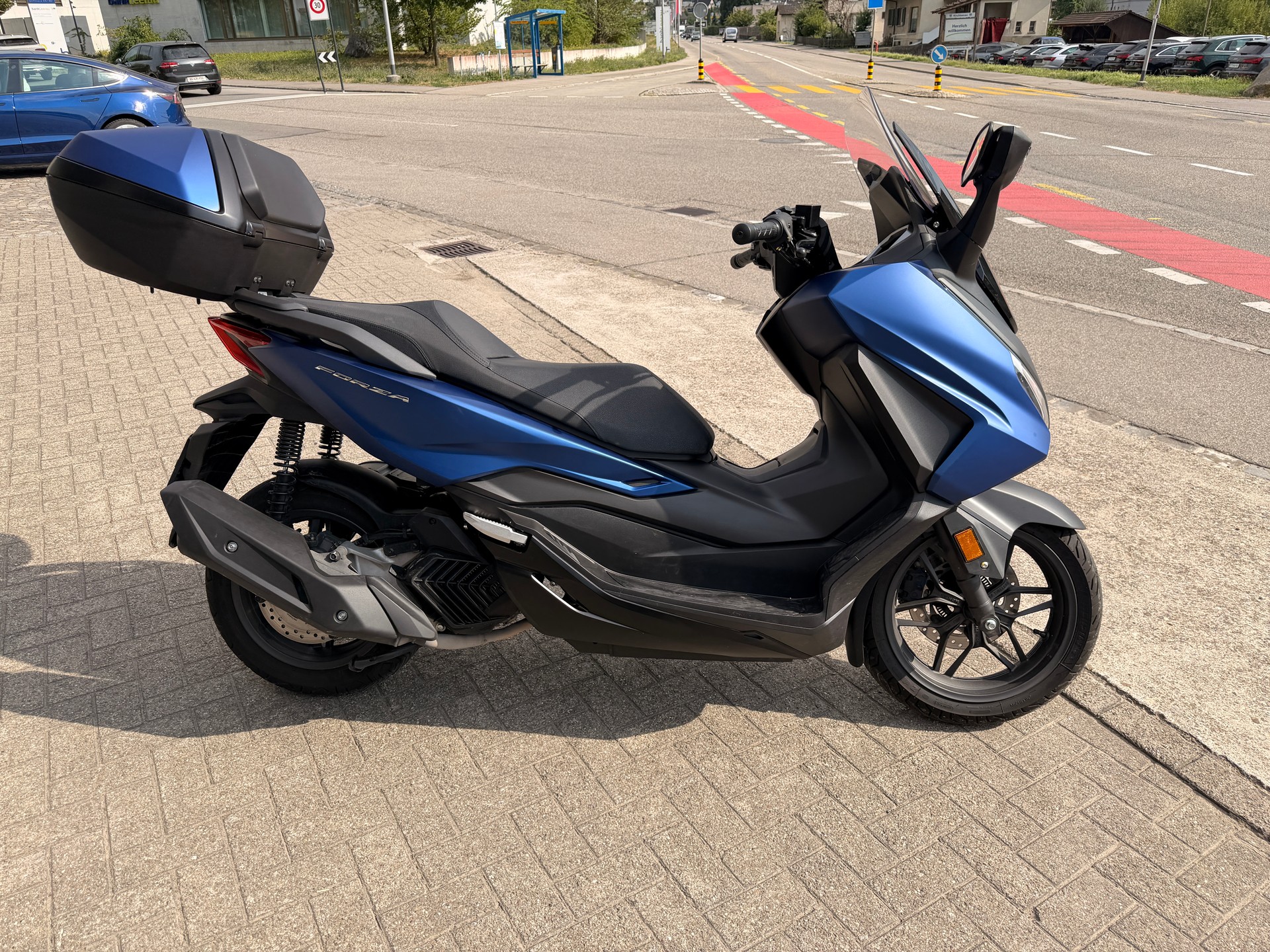HONDA Nss 125 Forza Smart TopBox-image-0