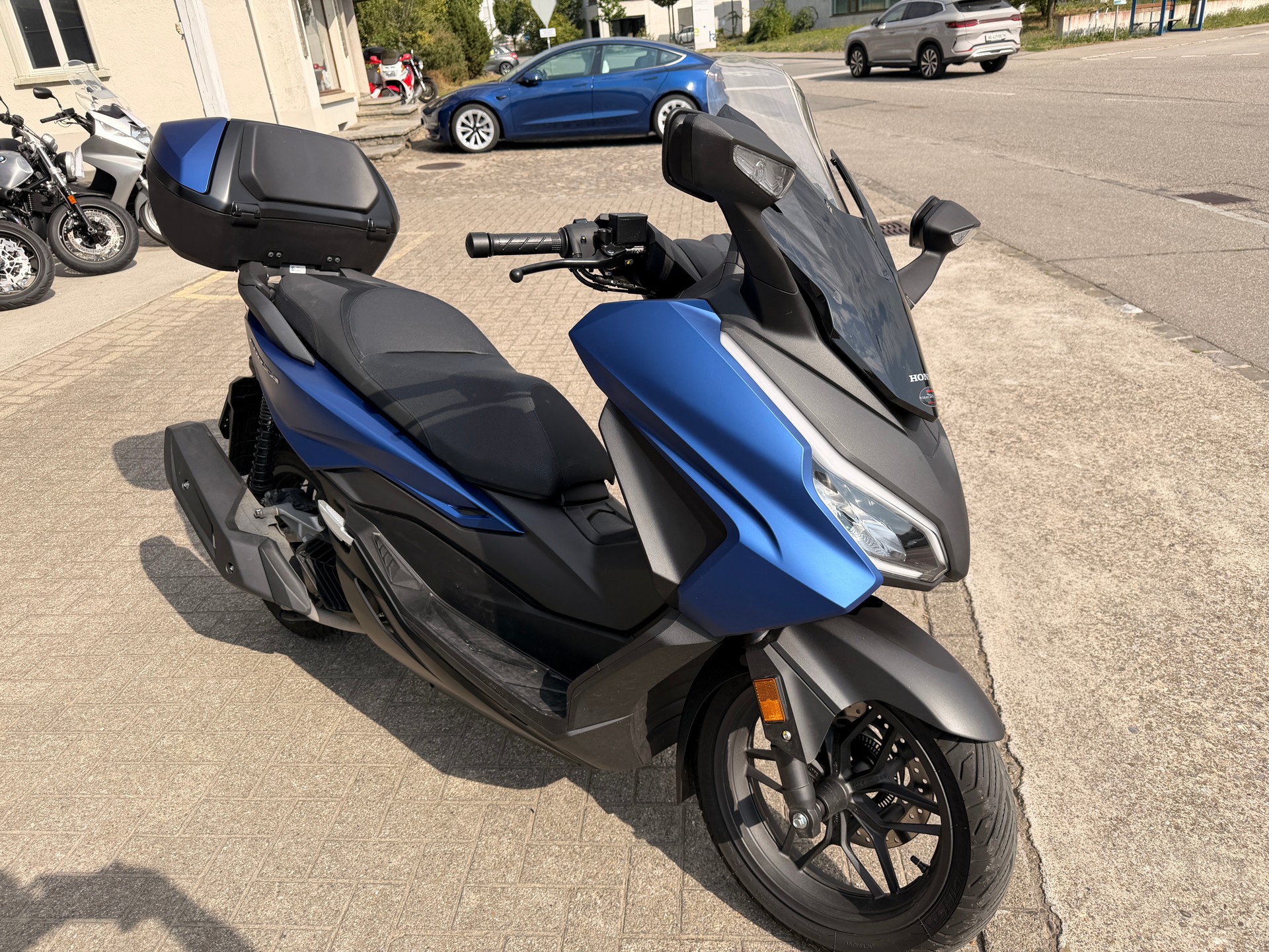 HONDA Nss 125 Forza Smart TopBox-image-1