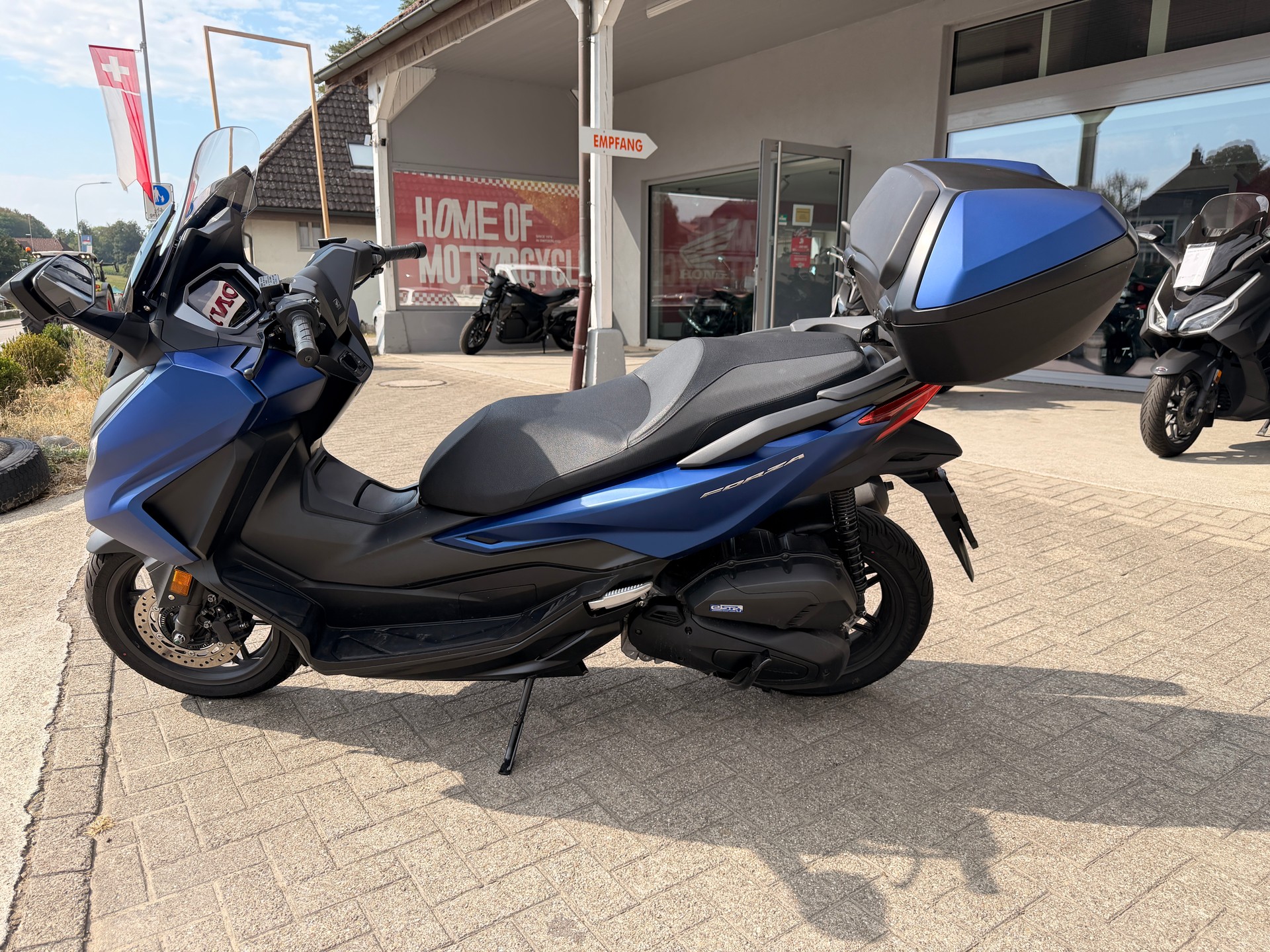 HONDA Nss 125 Forza Smart TopBox-image-2
