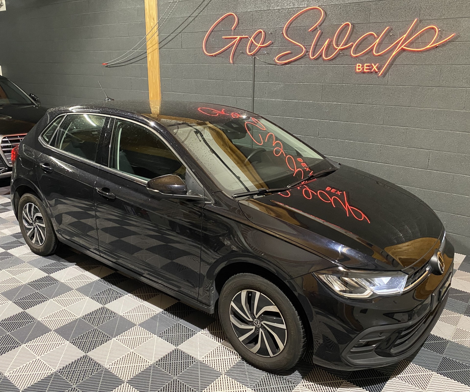 VW Polo 1.0 TSI Life-showroom-element-1