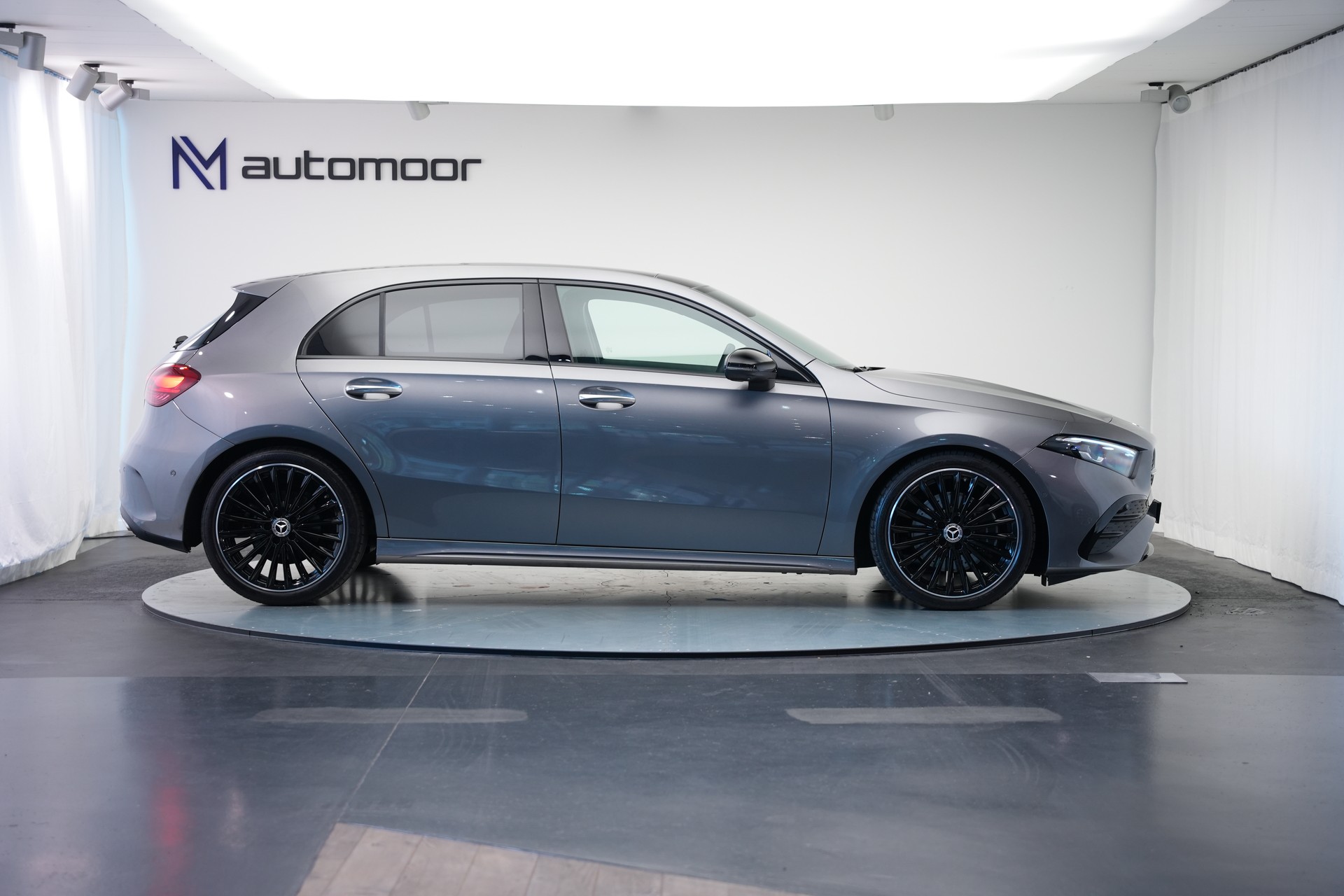 MERCEDES-BENZ A 220 4Matic 8G-DCT *CH-Fahrzeug*-showroom-element-3