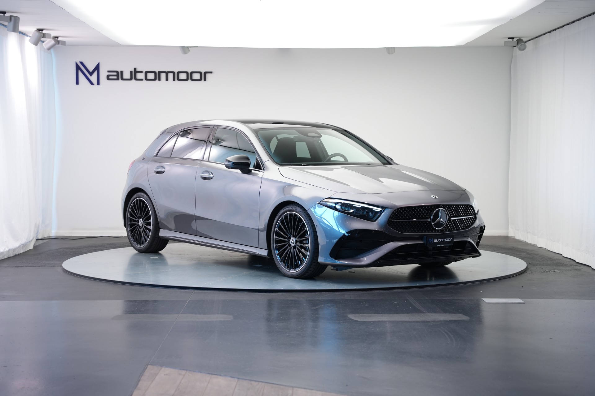 MERCEDES-BENZ A 220 4Matic 8G-DCT *CH-Fahrzeug*-showroom-element-2