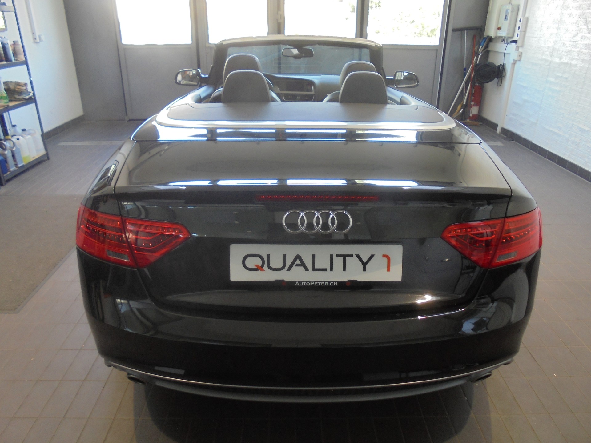 AUDI A5 Cabriolet 3.0 TDI quattro S-tronic-image-6