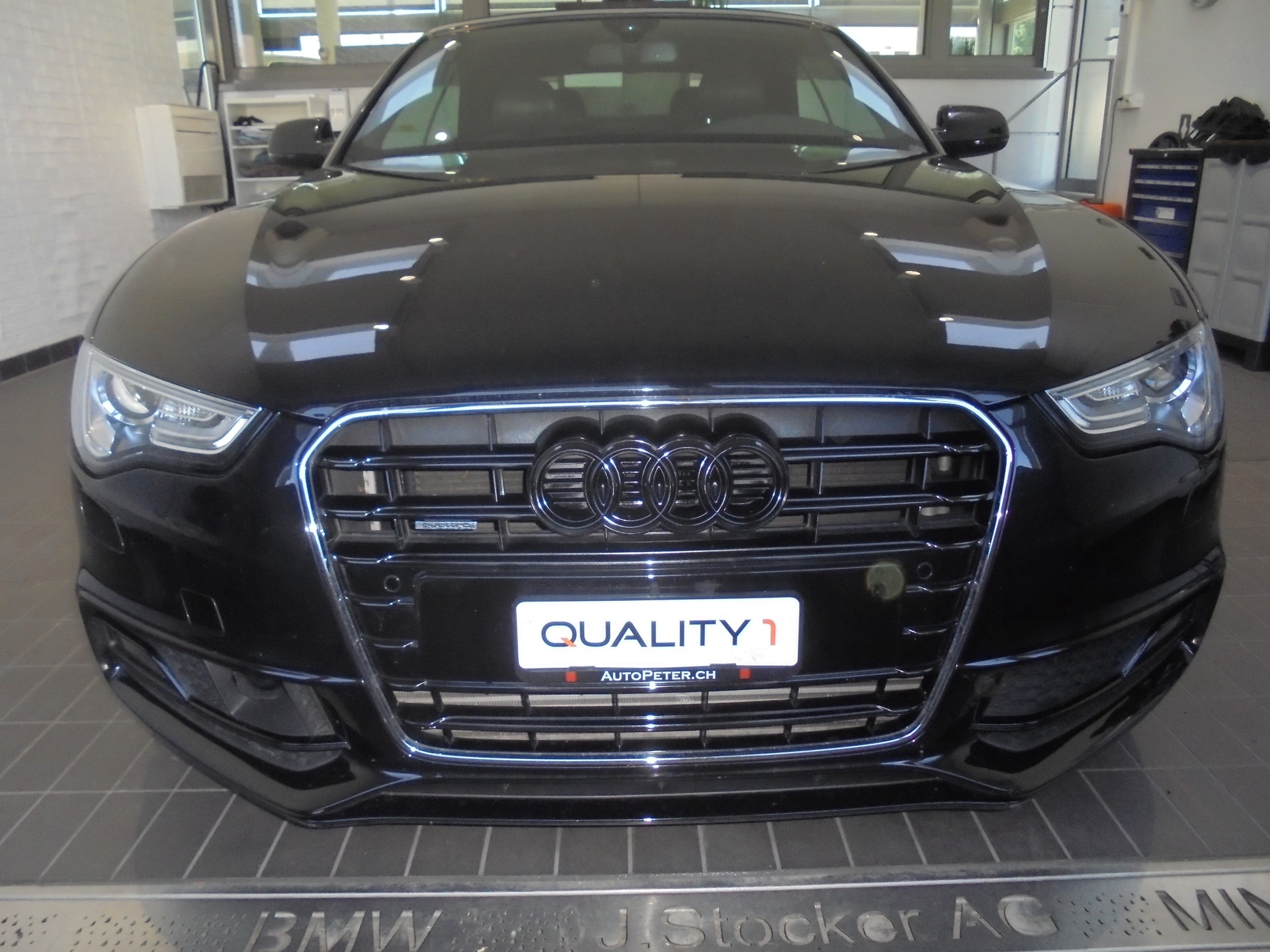AUDI A5 Cabriolet 3.0 TDI quattro S-tronic-image-2