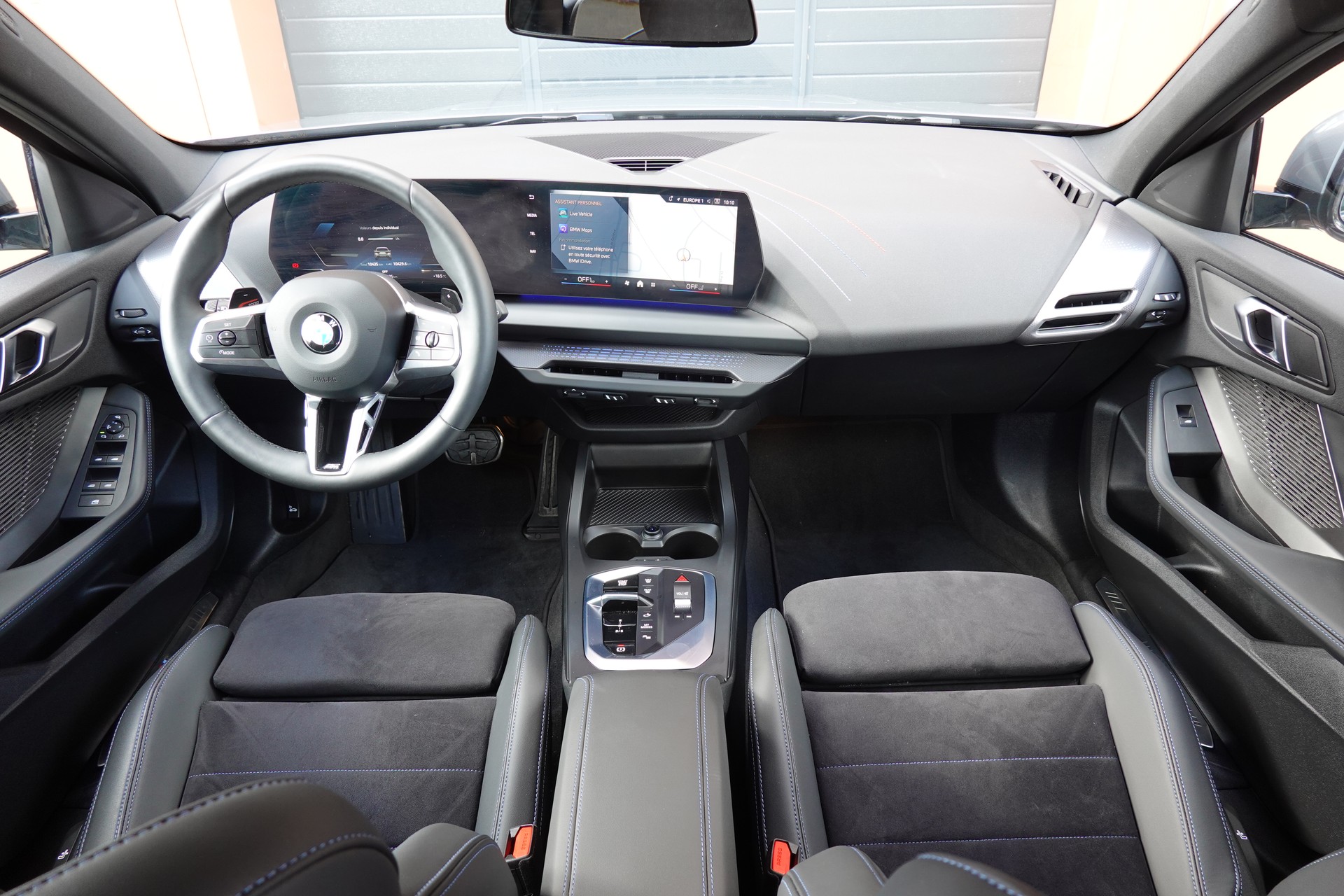 BMW 120i M Sport Steptronic - "LEASING DES 2,9% * Caméra Recul + Capteurs * Drive Select * Cuir/Alcantara"-image-10