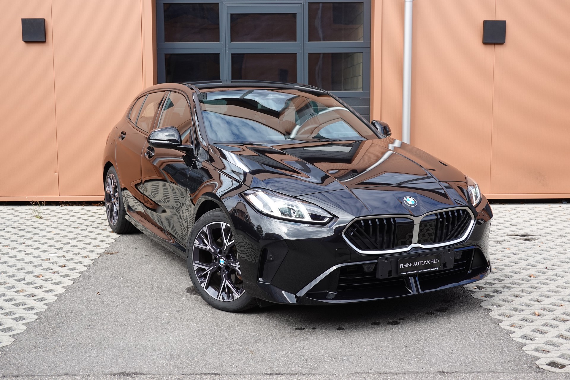 BMW 120i M Sport Steptronic - "LEASING DES 2,9% * Caméra Recul + Capteurs * Drive Select * Cuir/Alcantara"