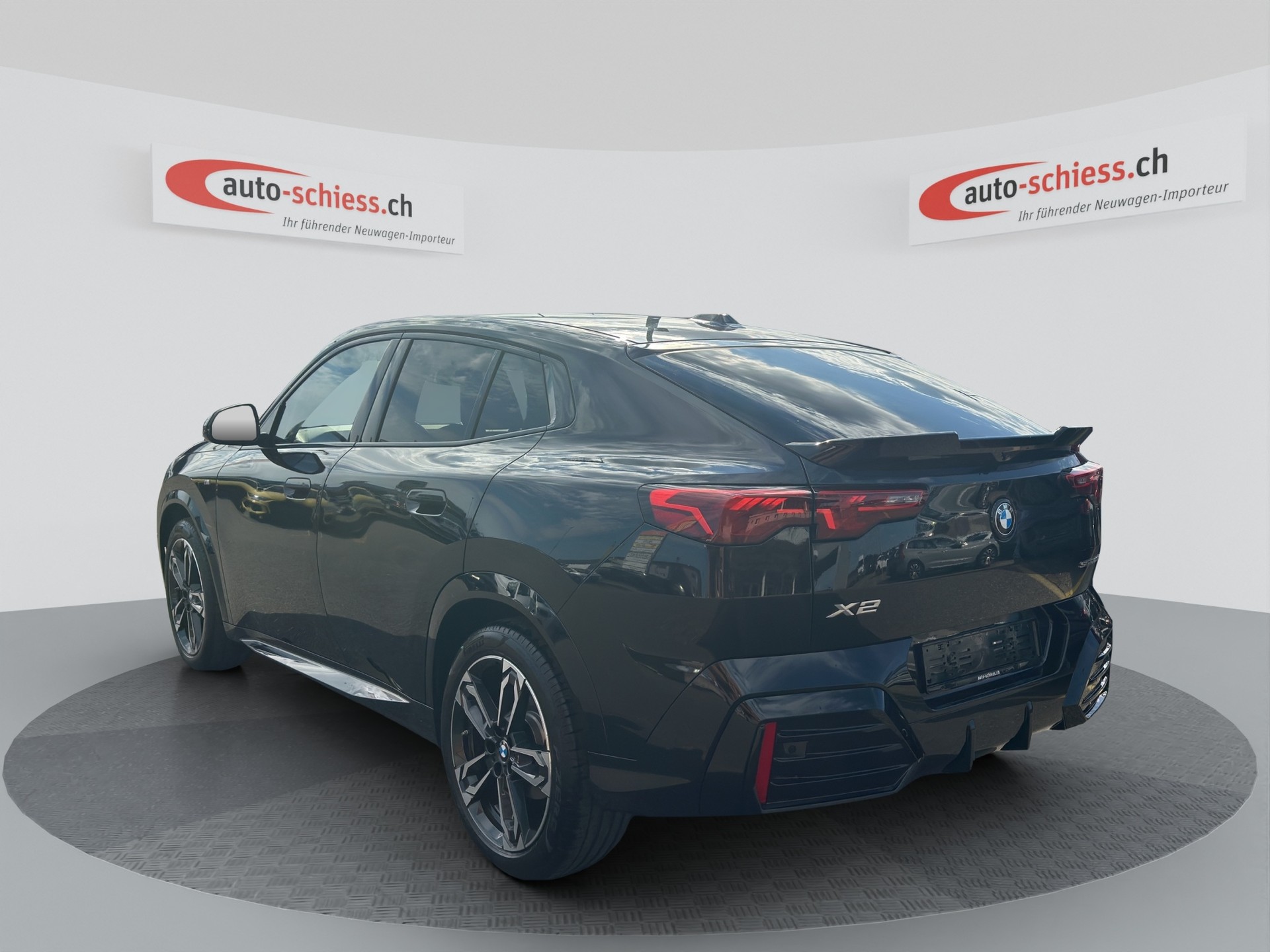 BMW X2 sDrive 20d M Sport Shadow Line-showroom-element-3