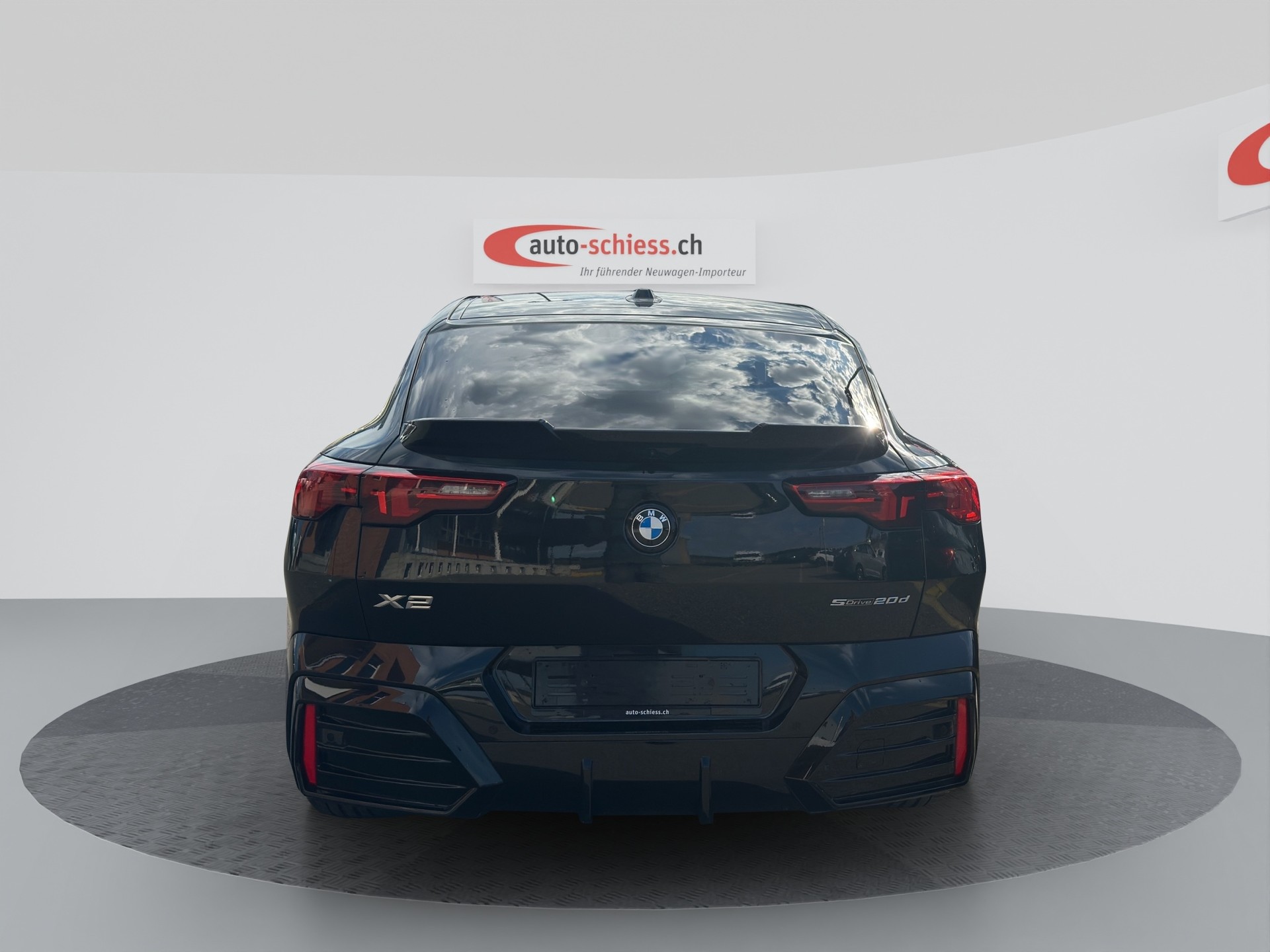 BMW X2 sDrive 20d M Sport Shadow Line-showroom-element-2