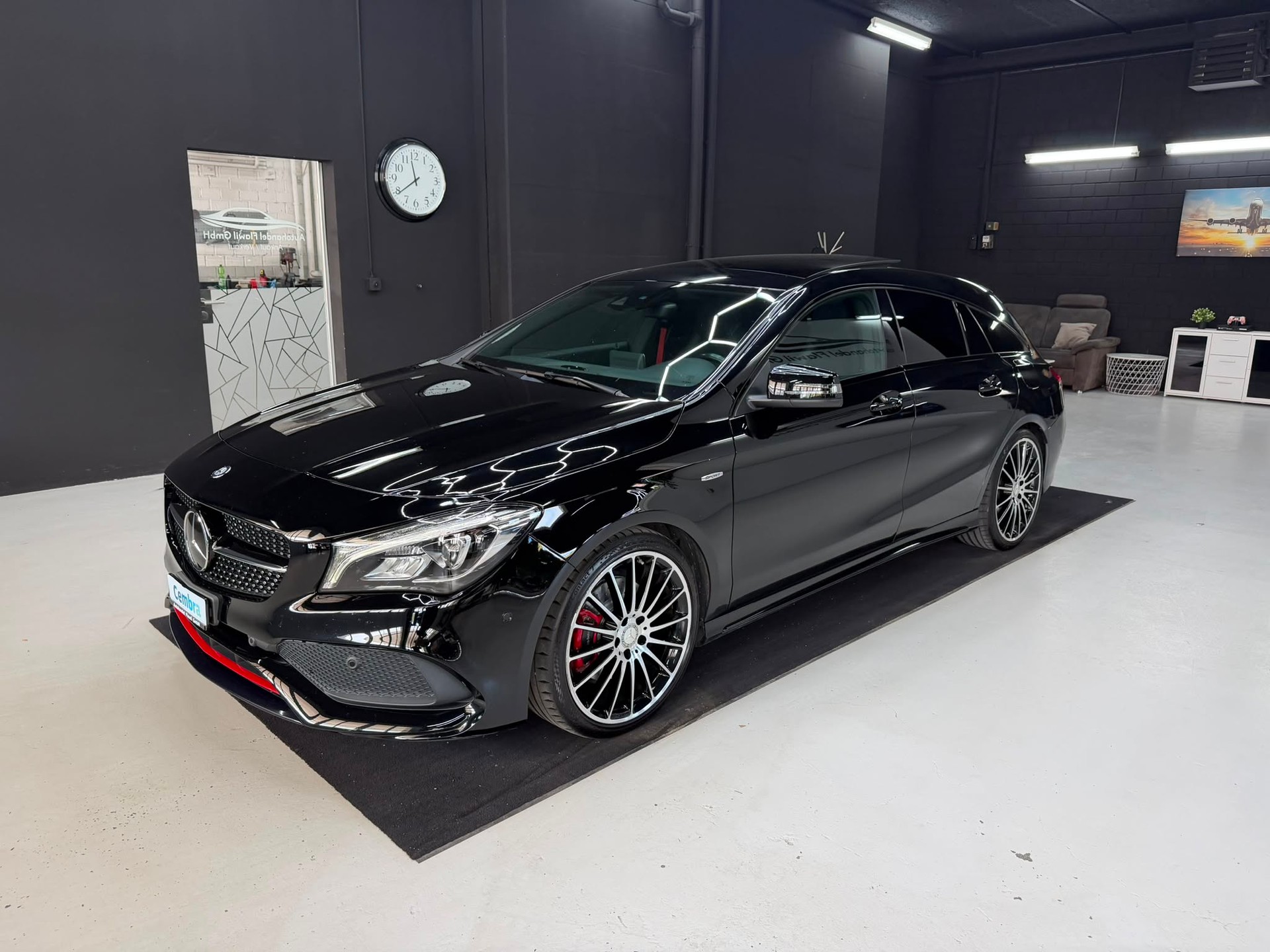 MERCEDES-BENZ CLA Shooting Brake 250 Sport 4Matic 7G-DCT-showroom-element-2