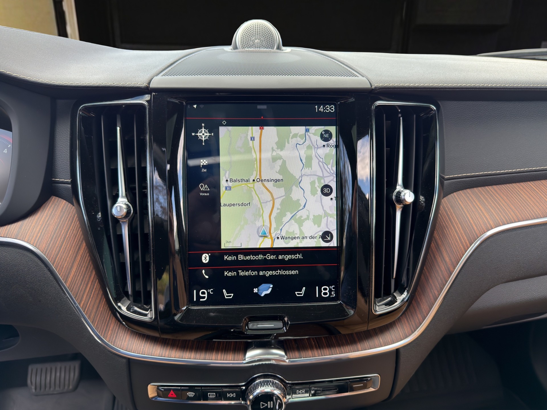 VOLVO XC60 2.0 D5 Inscription AWD-image-14
