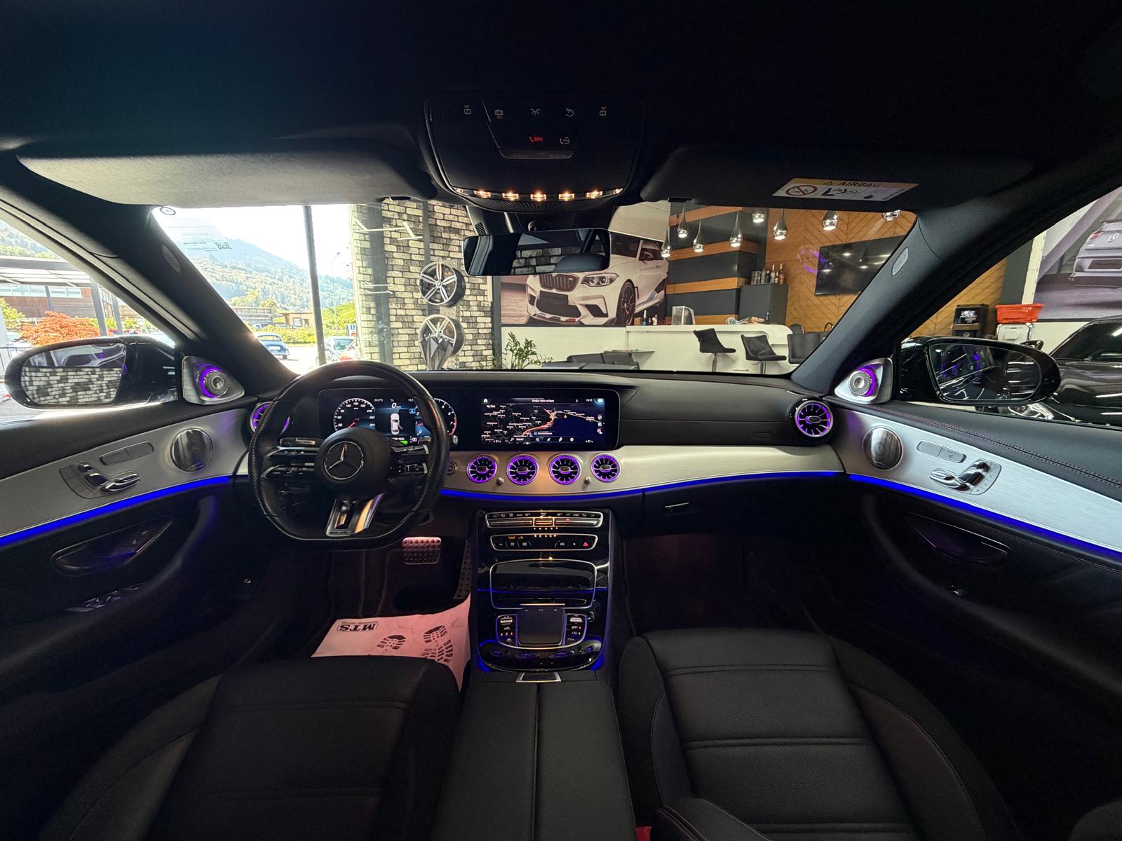 MERCEDES-BENZ AMG E 53 Limited Blue&Black Performance 4Matic+ Speedshift 9G-TCT-image-12