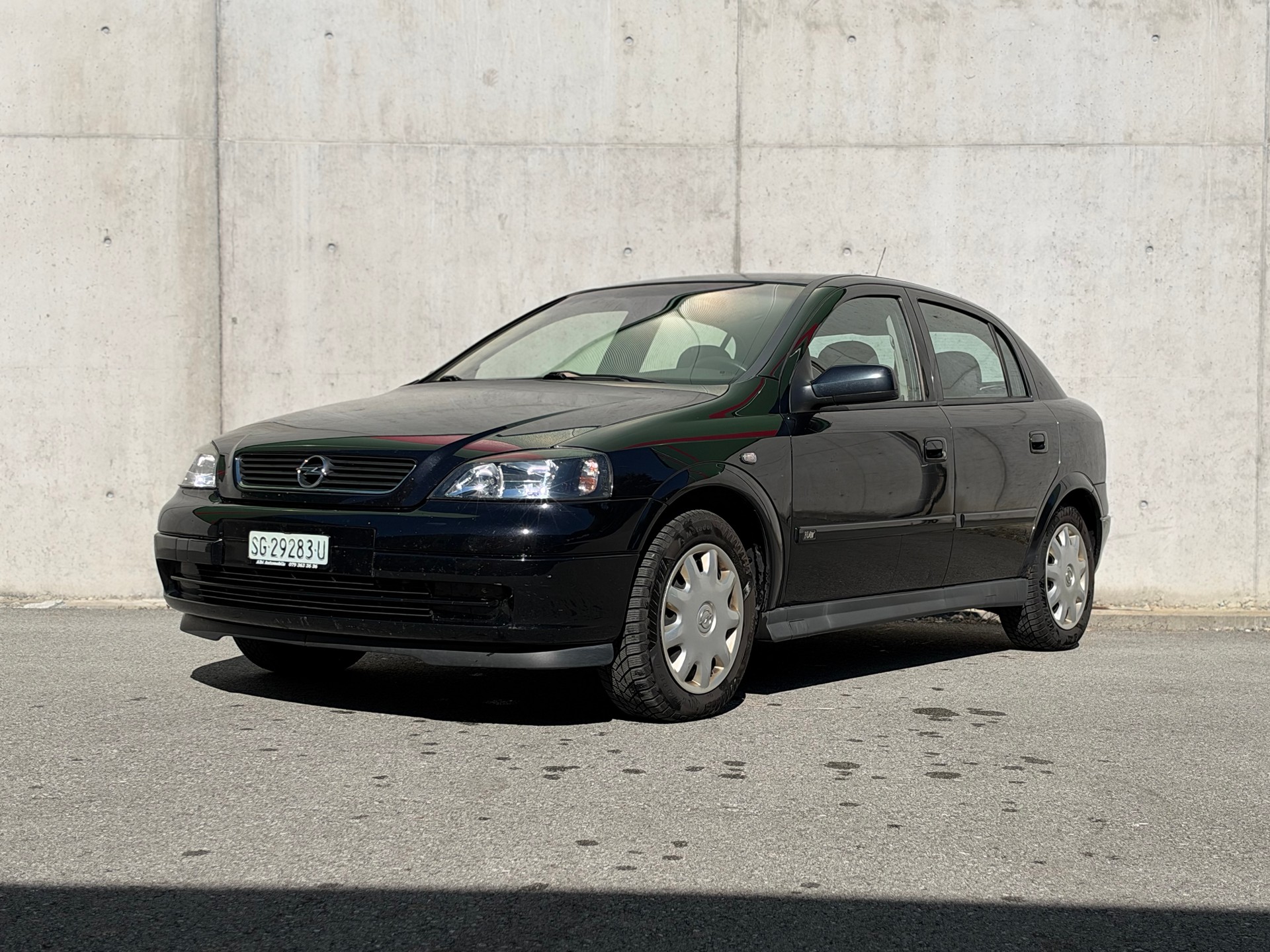 OPEL Astra 1.8i 16V Elegance
