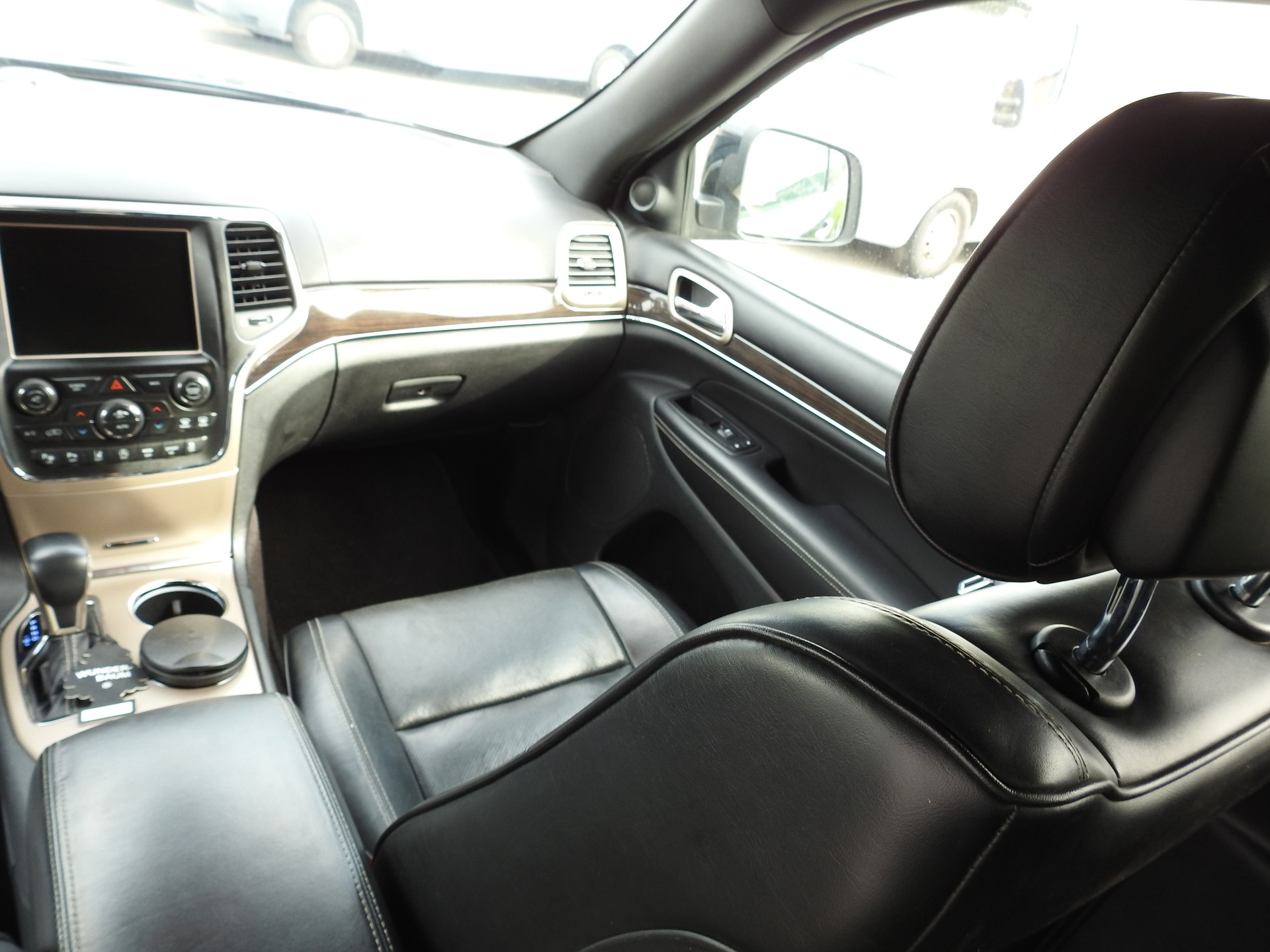 JEEP Grand Cherokee 3.0 CRD Overland Automatic-image-21